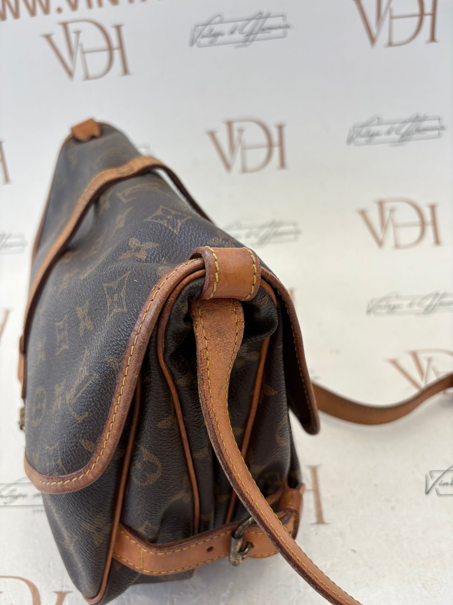 016959 - Louis Vuitton Saumur 30
