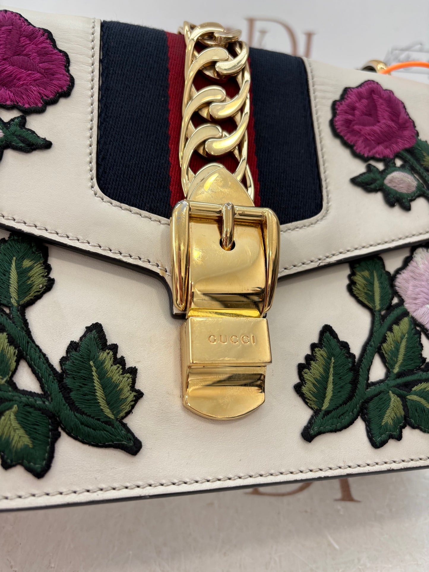 200798 - Gucci Sylvie