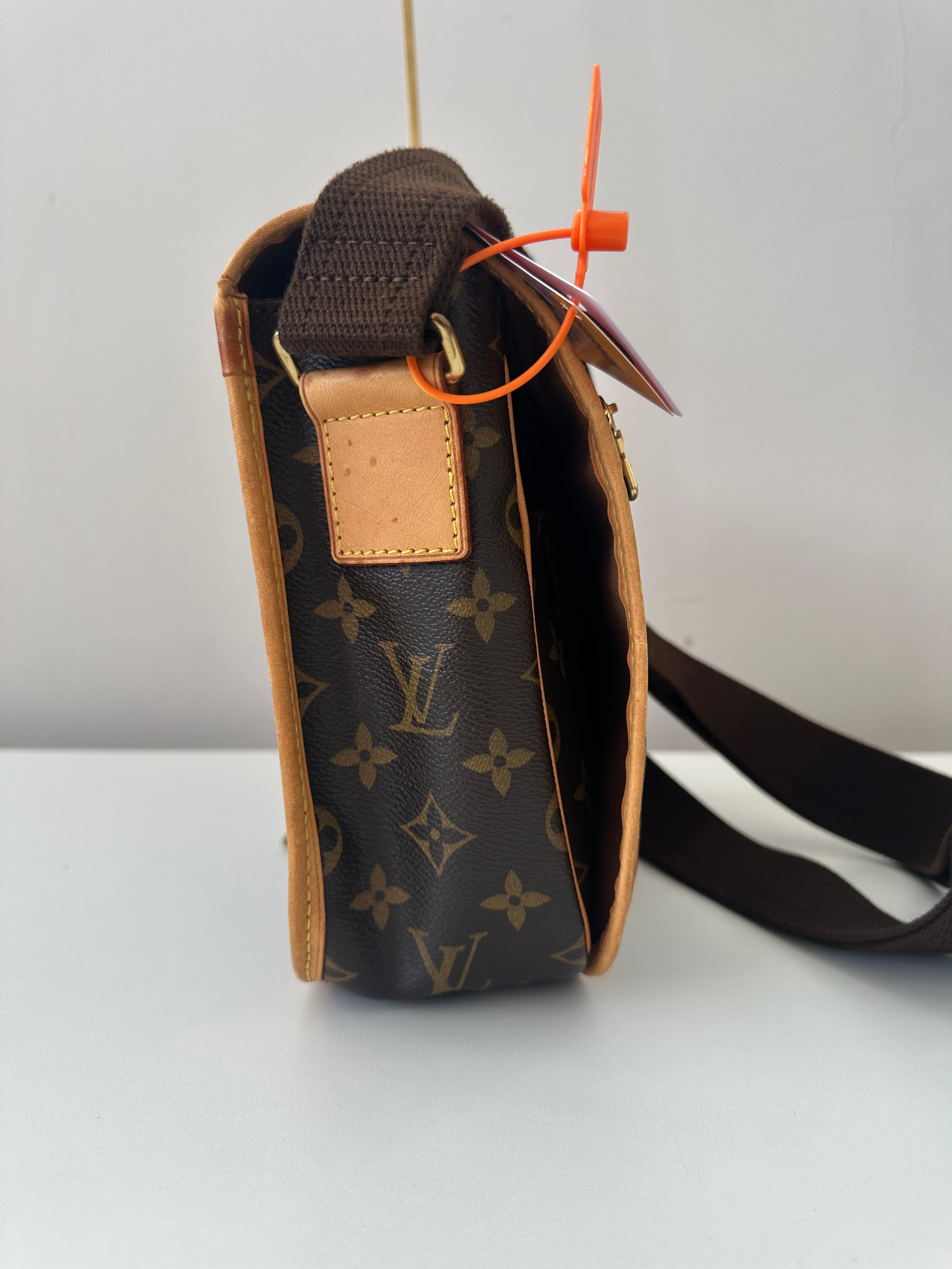 Louis Vuitton Messenger Bosphore PM