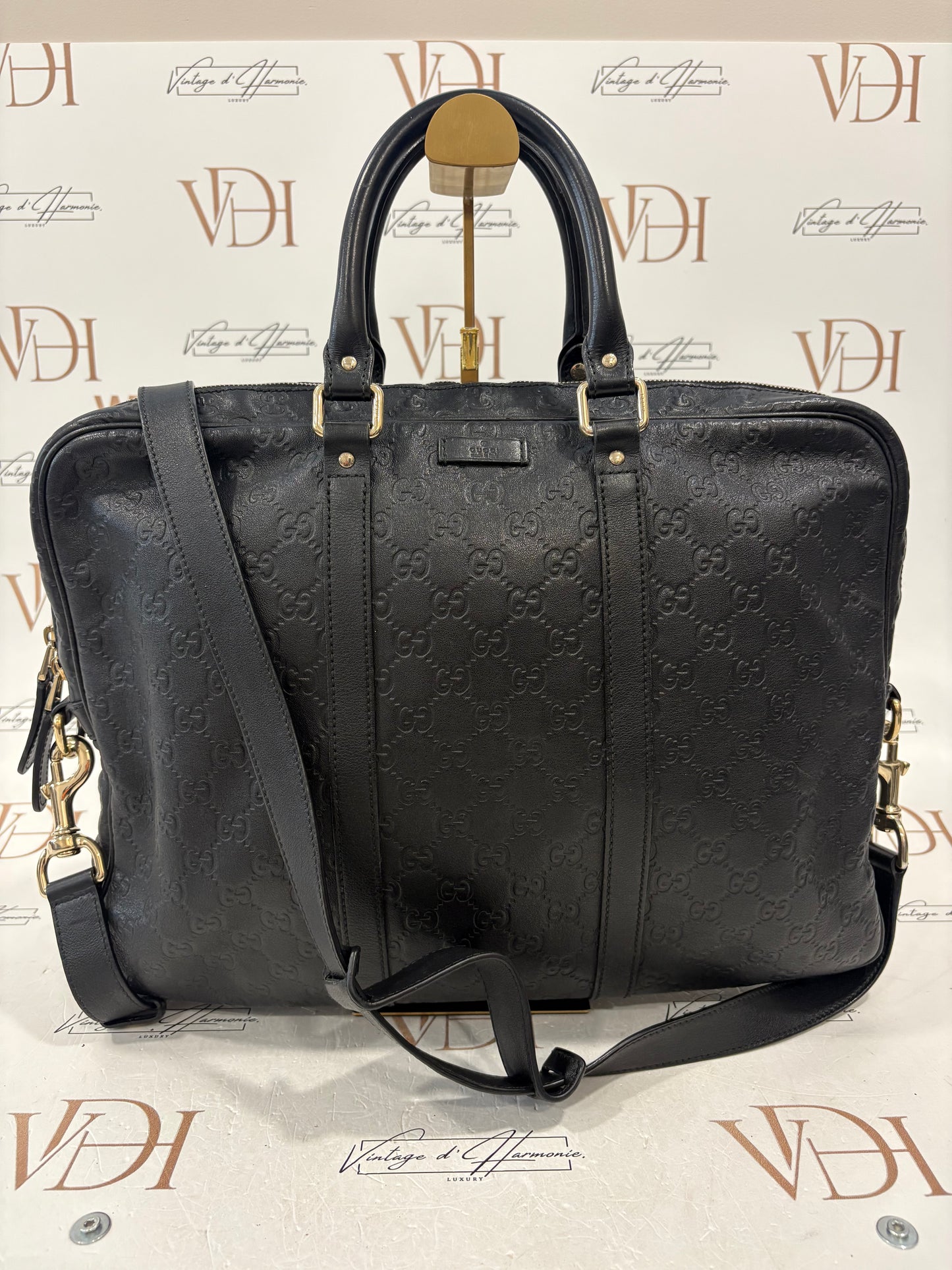383284 - Gucci Messenger