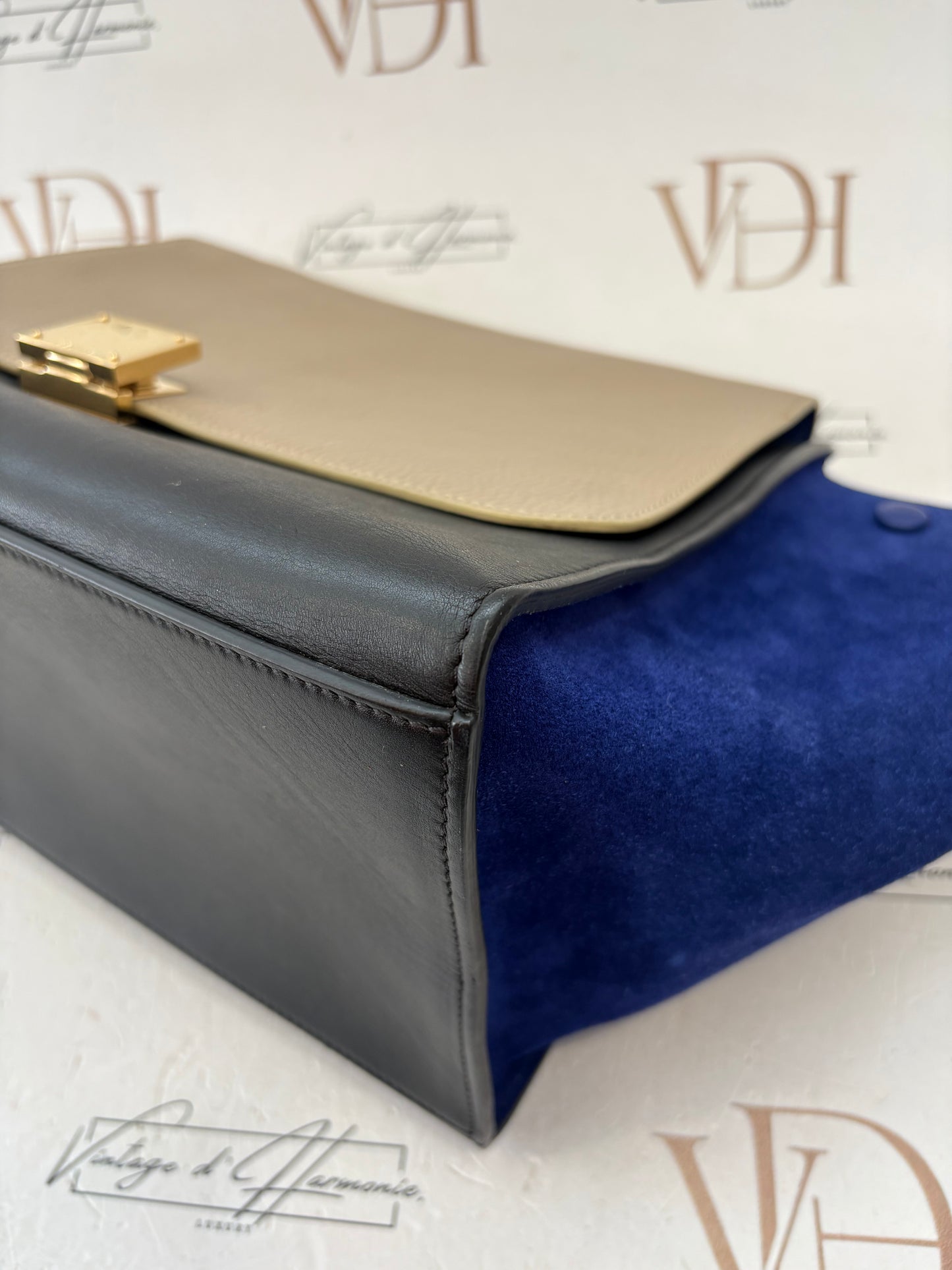 383863 - Céline Trapeze