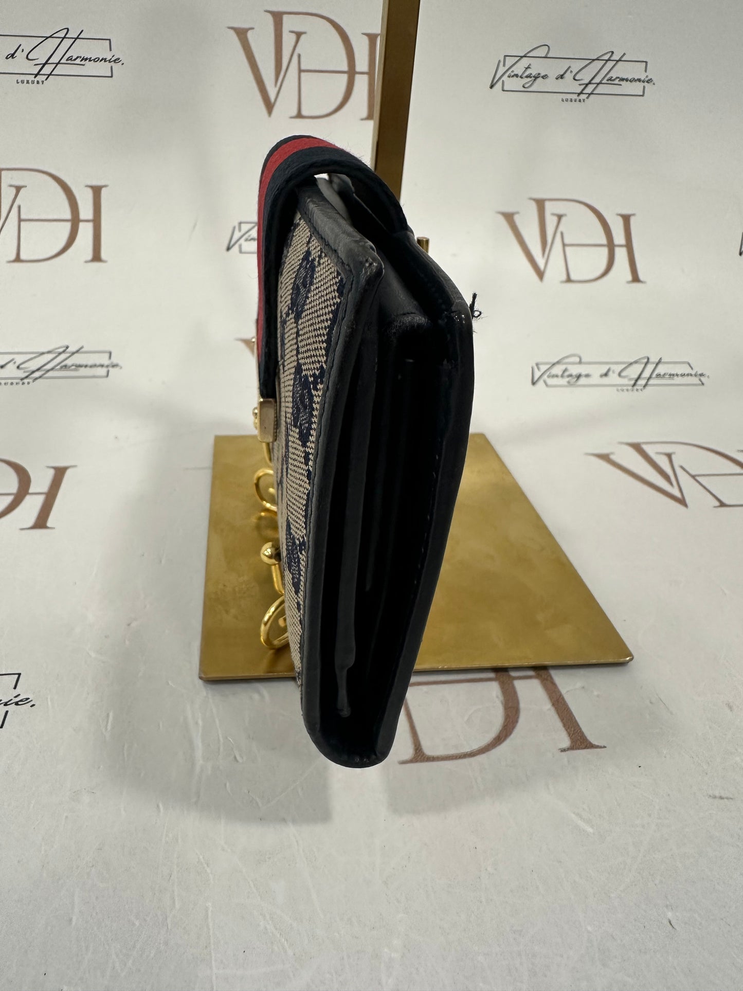 382787 - Gucci Wallet