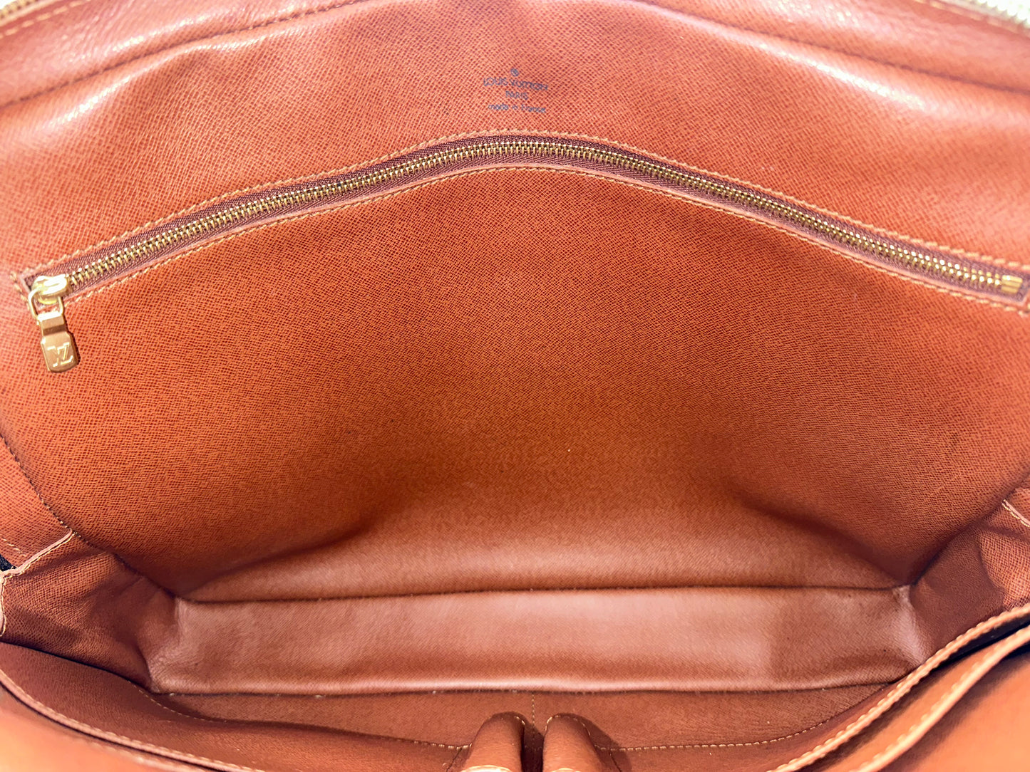 Louis Vuitton Porte Documents Voyage