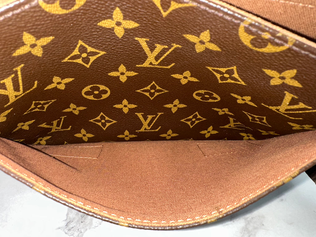 Louis Vuitton Messenger Bosphore