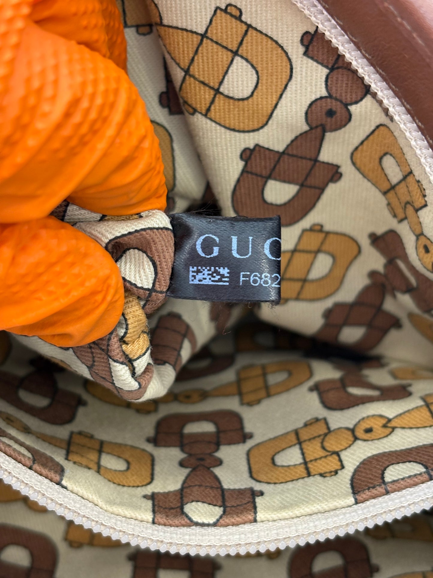 383802 - Gucci Pink