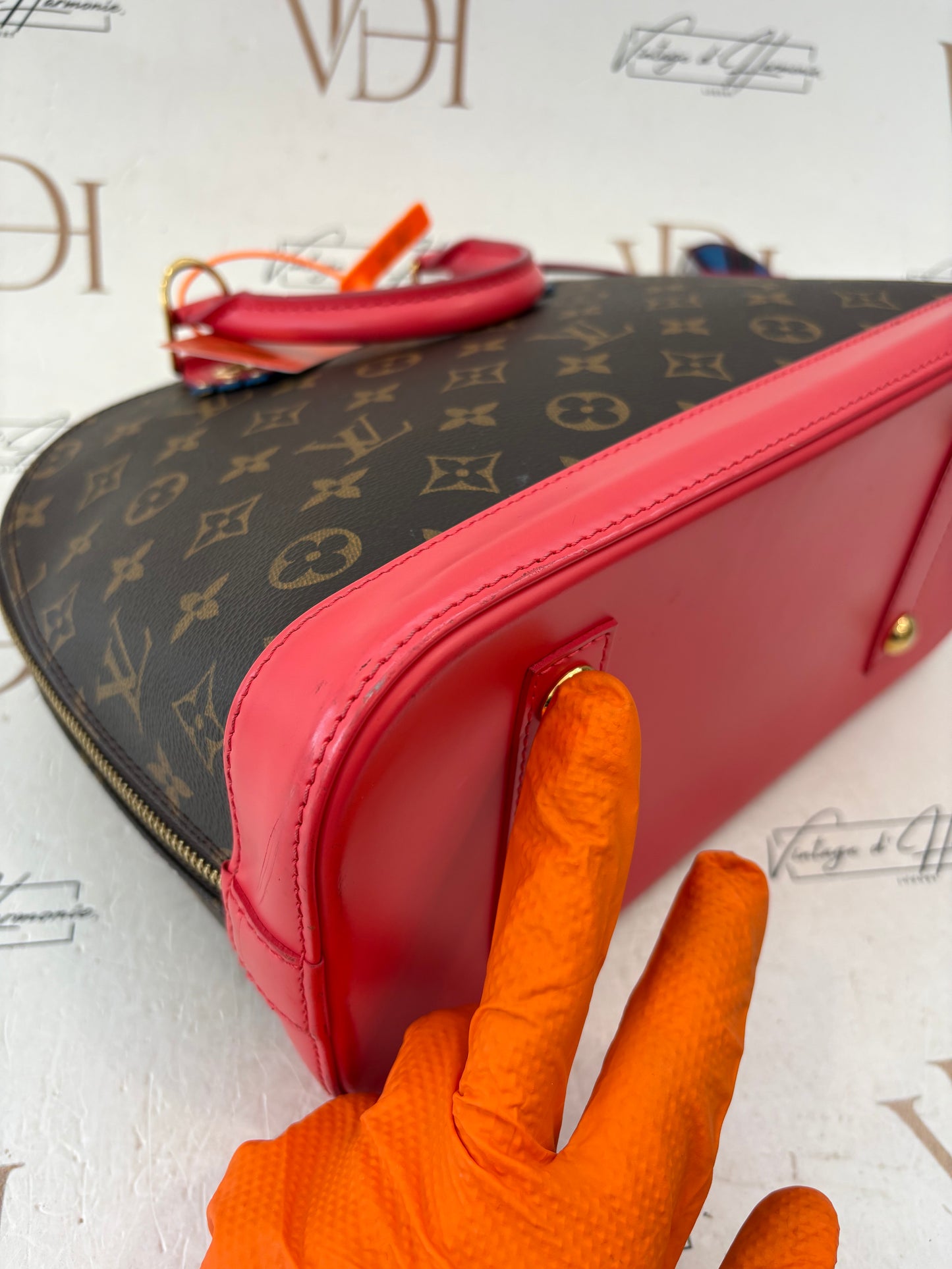 201108 - Louis Vuitton Alma