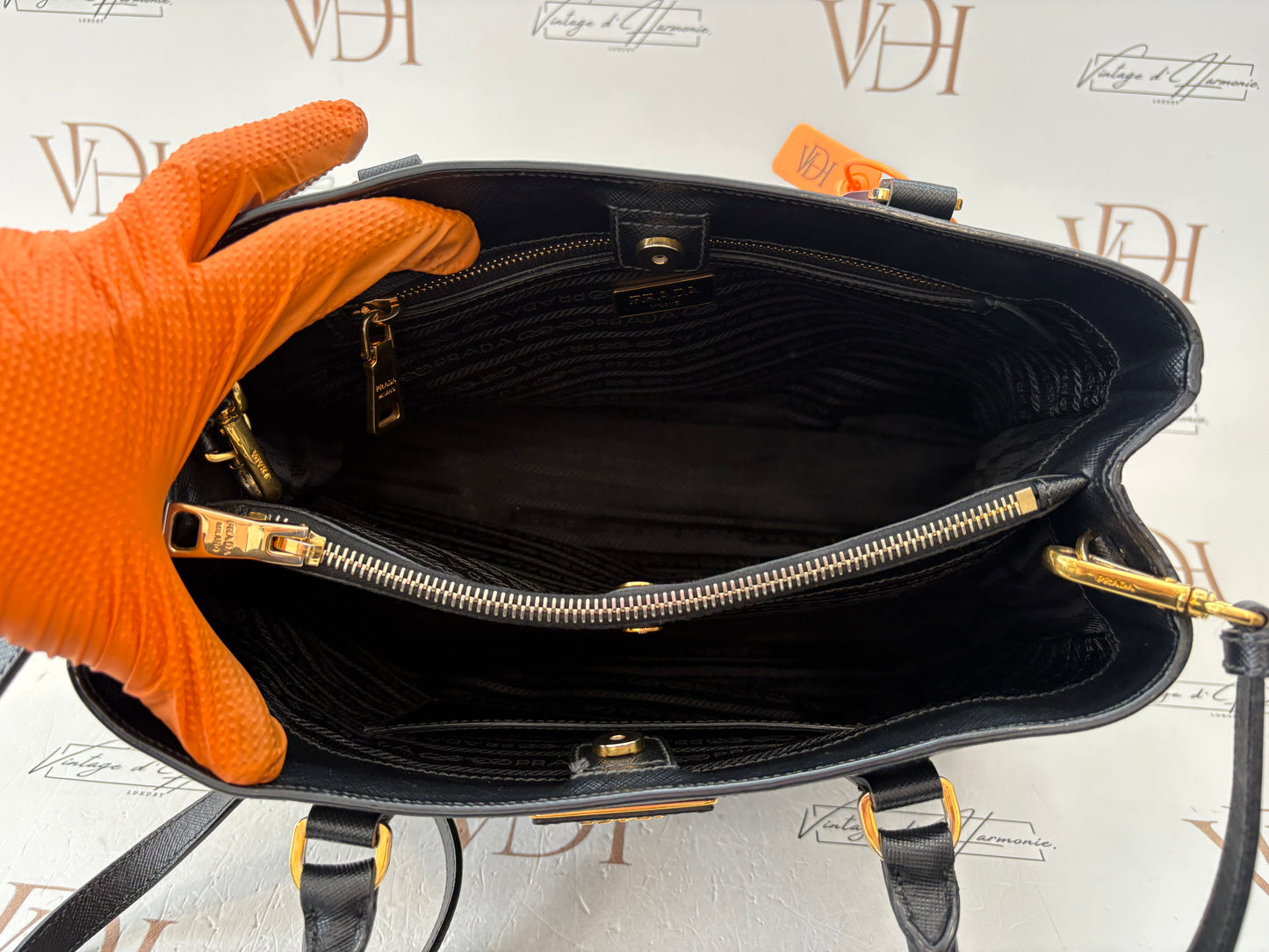 384303 - Prada Galleria Black