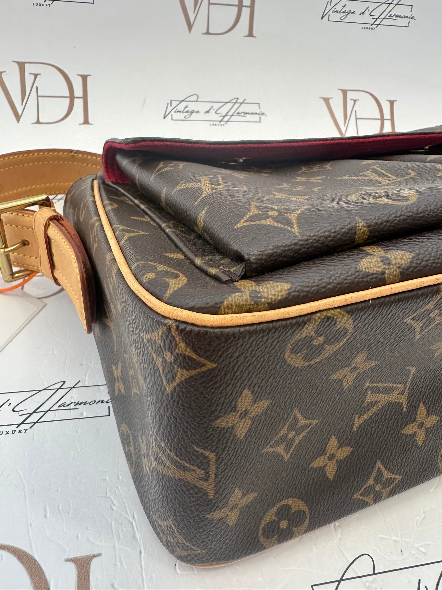 017764 - Louis Vuitton Viva Cite GM