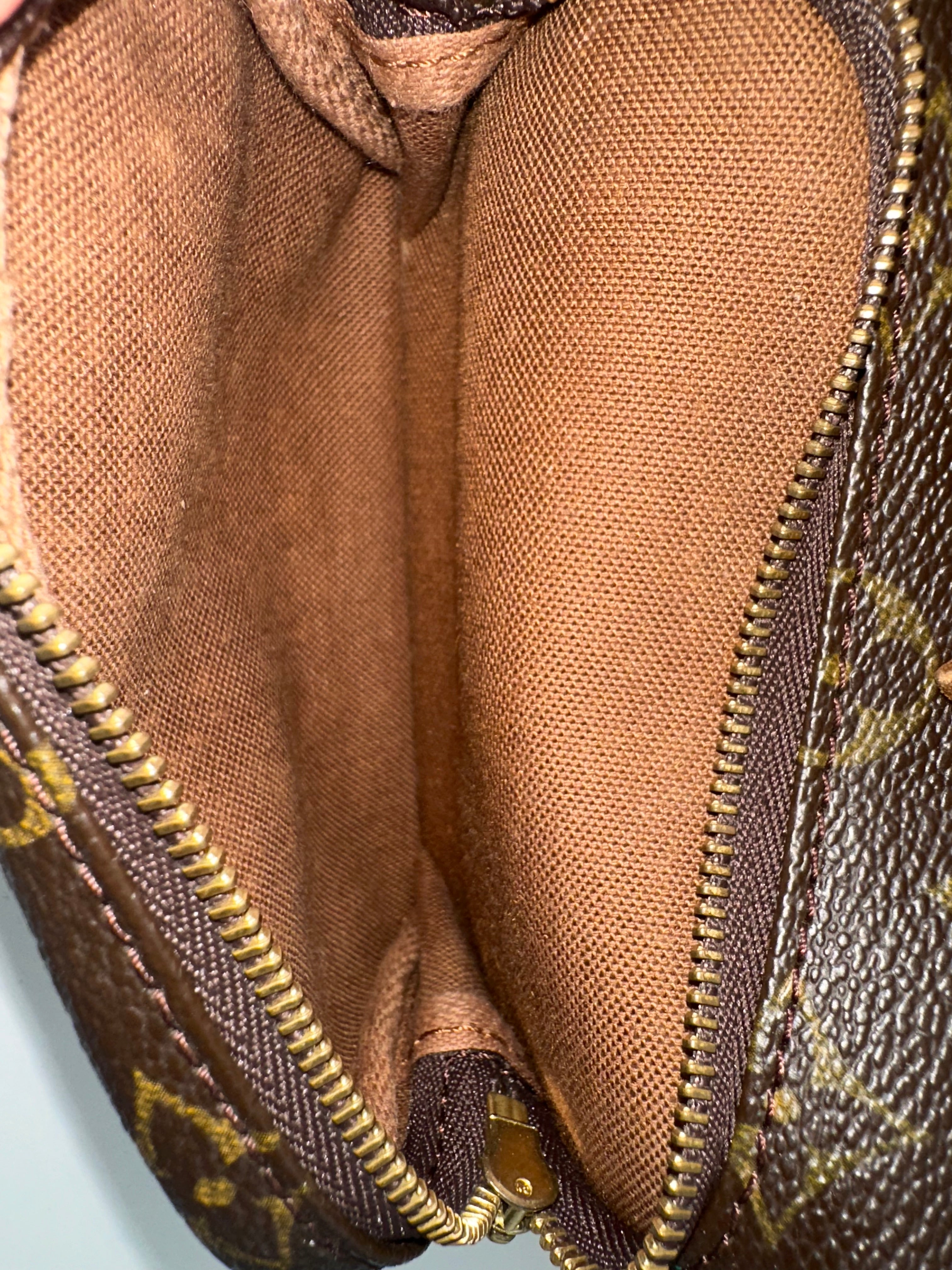 Louis Vuitton Montsouris Mini