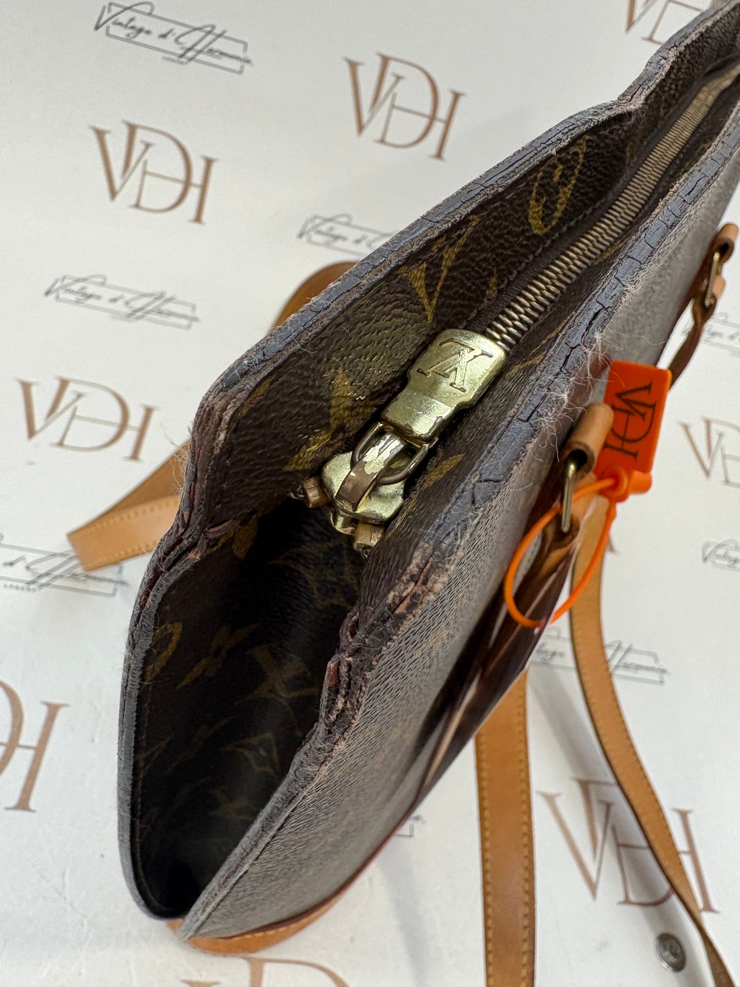 017727 - Louis Vuitton Babylone