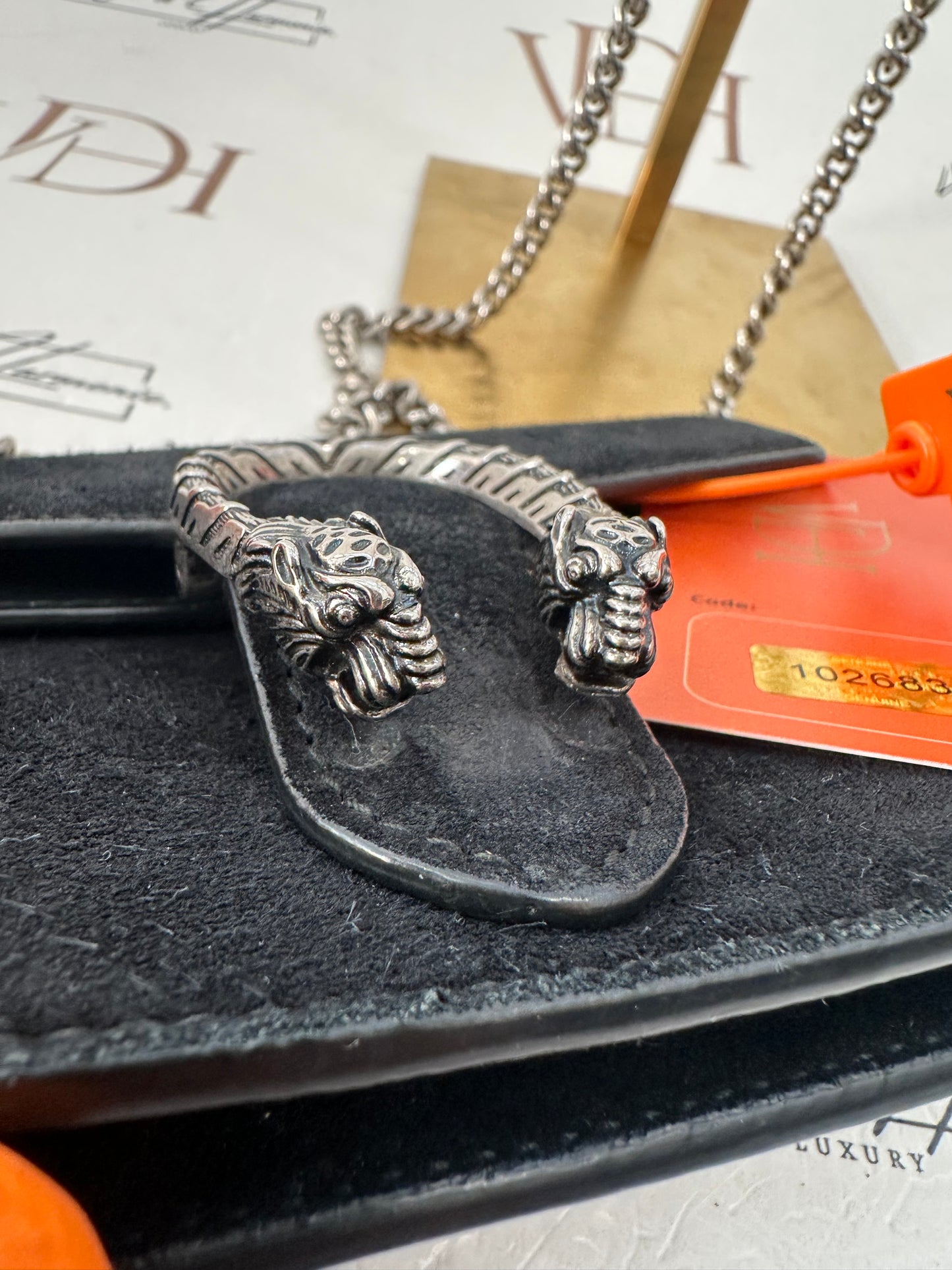 102683 - Gucci Dionysus