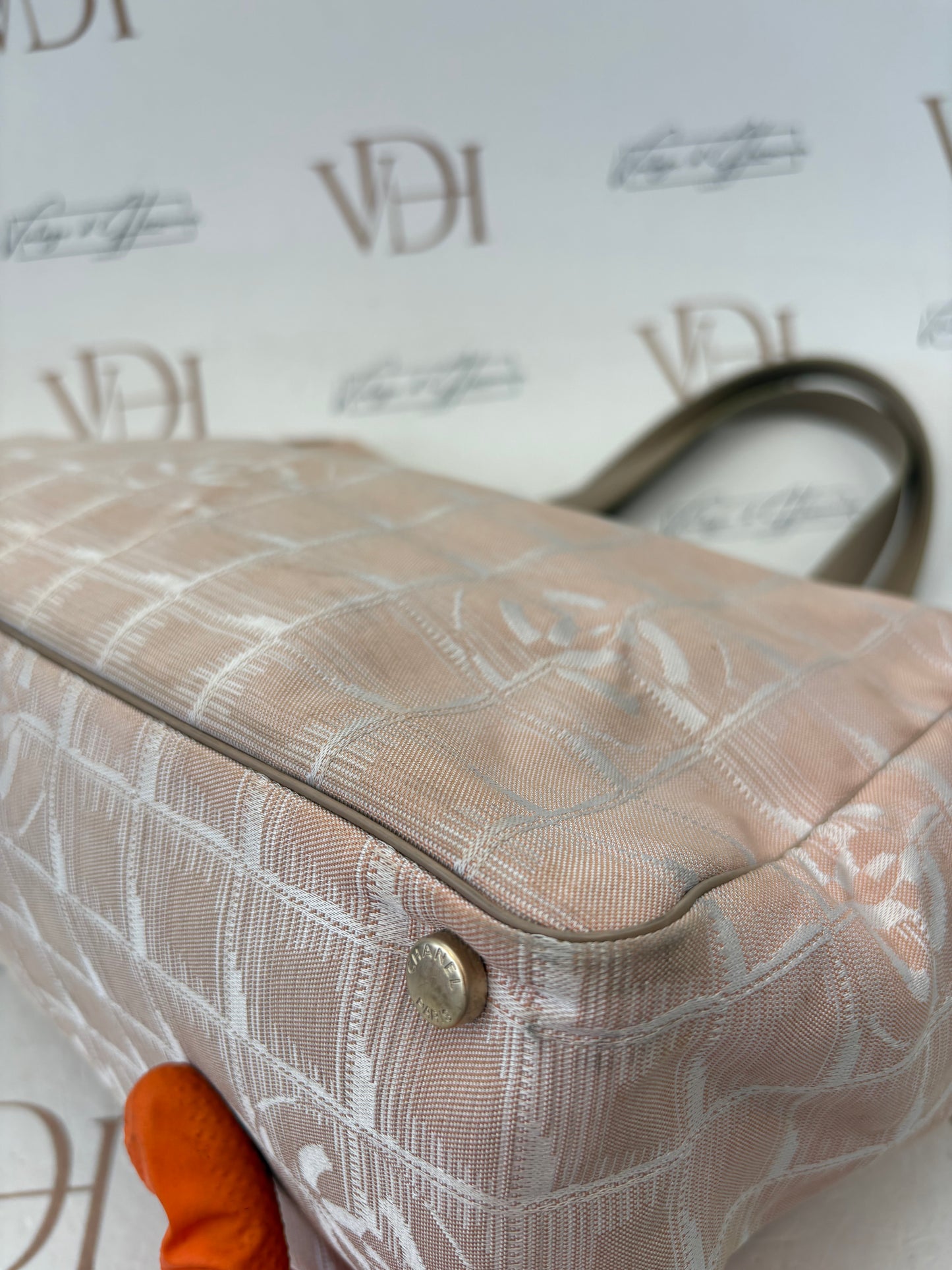 018207 - Chanel Tote MM Jacquard