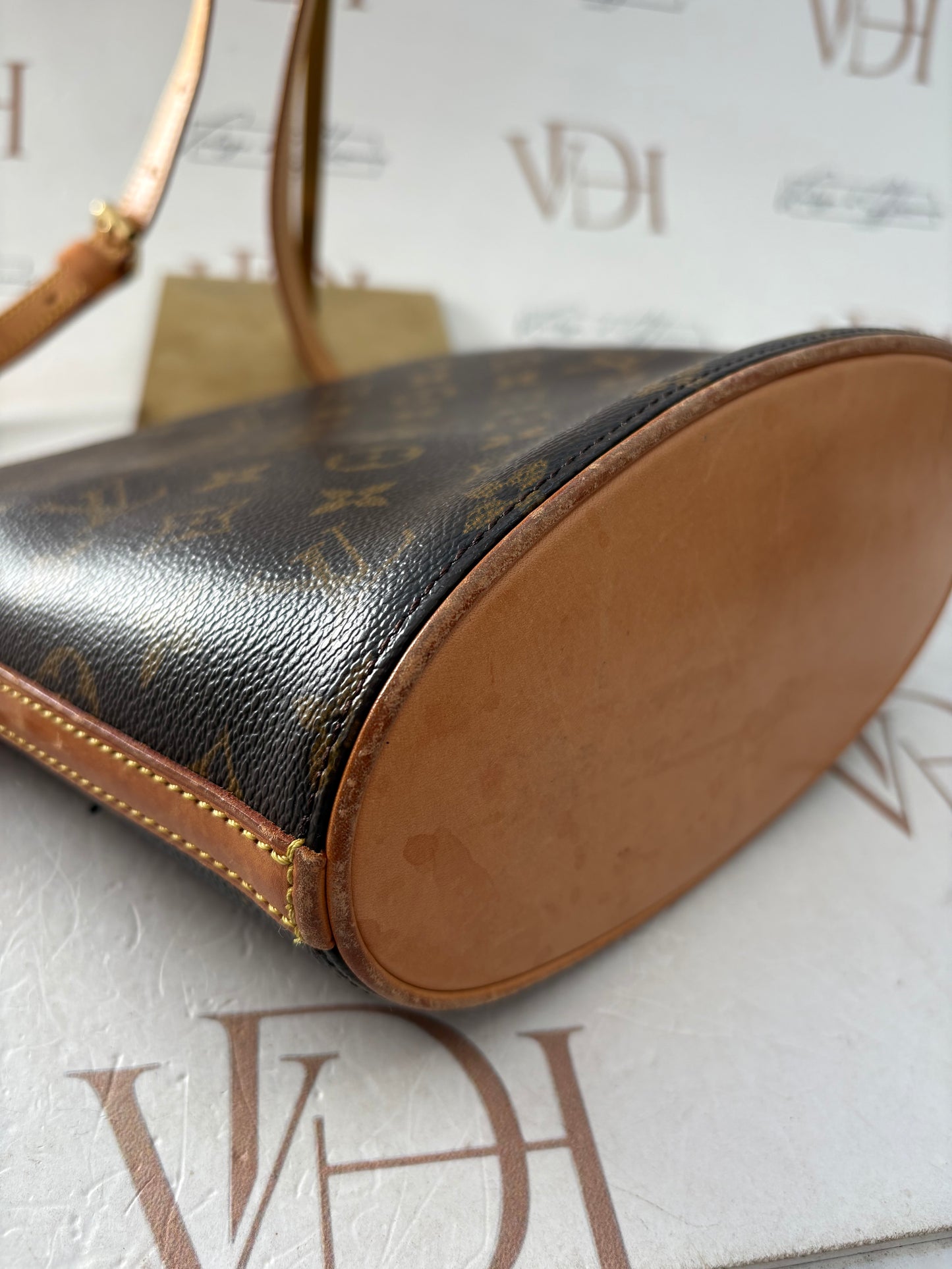 019006 - Louis Vuitton Drouot