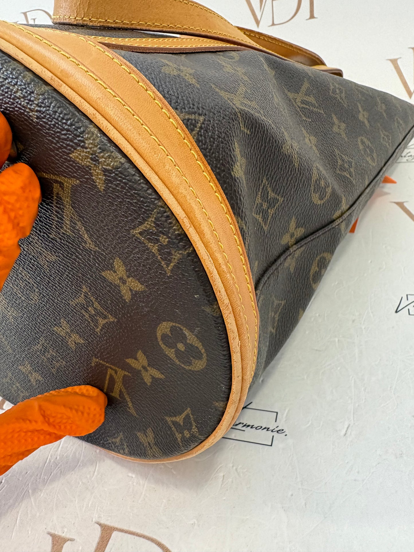 017650 - Louis Vuitton Bucket GM