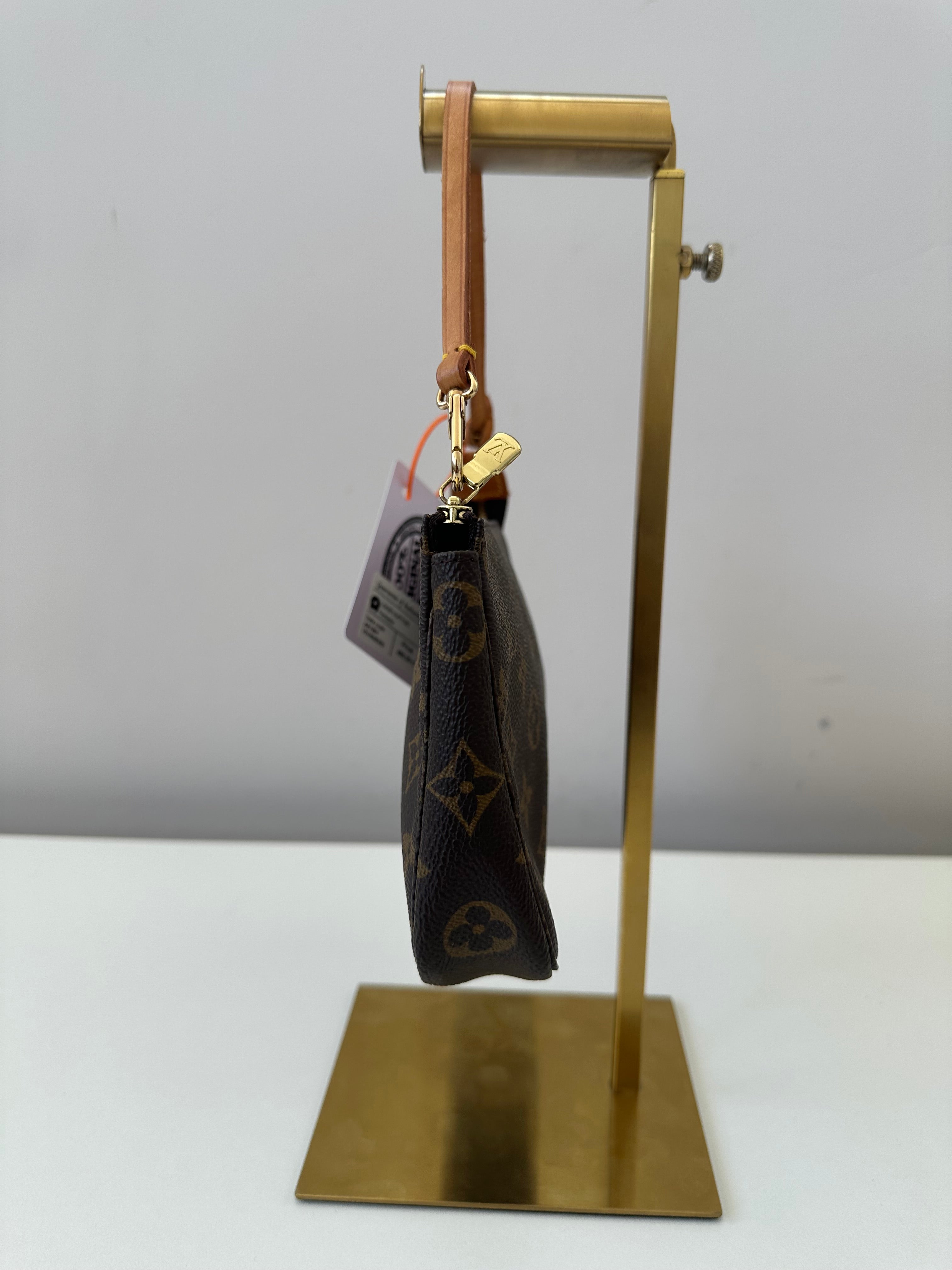 Louis Vuitton Pochette