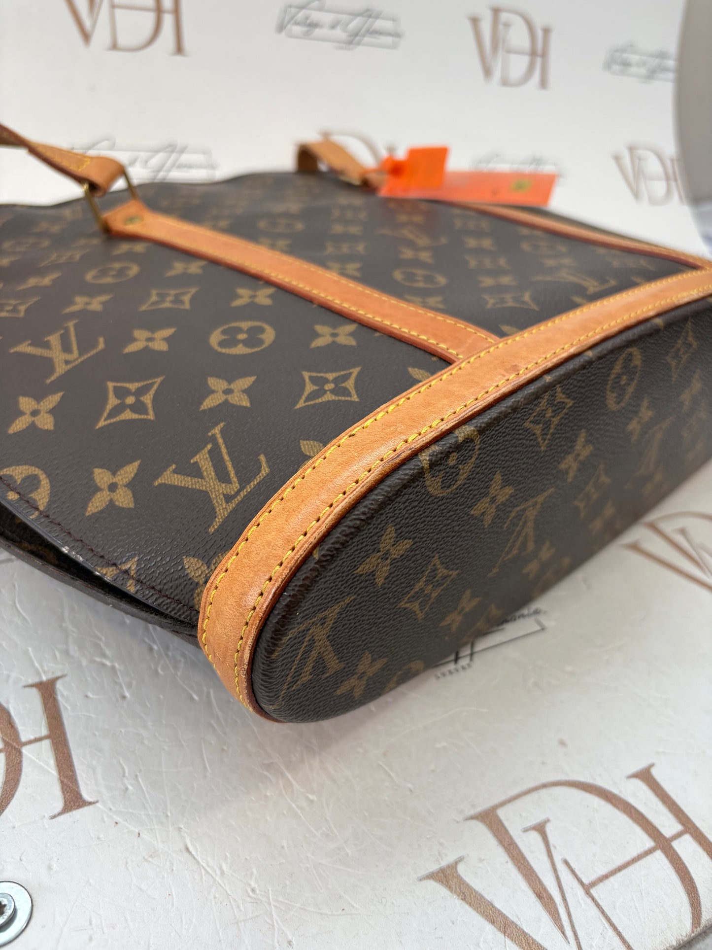 018811 - Louis Vuitton Babylone