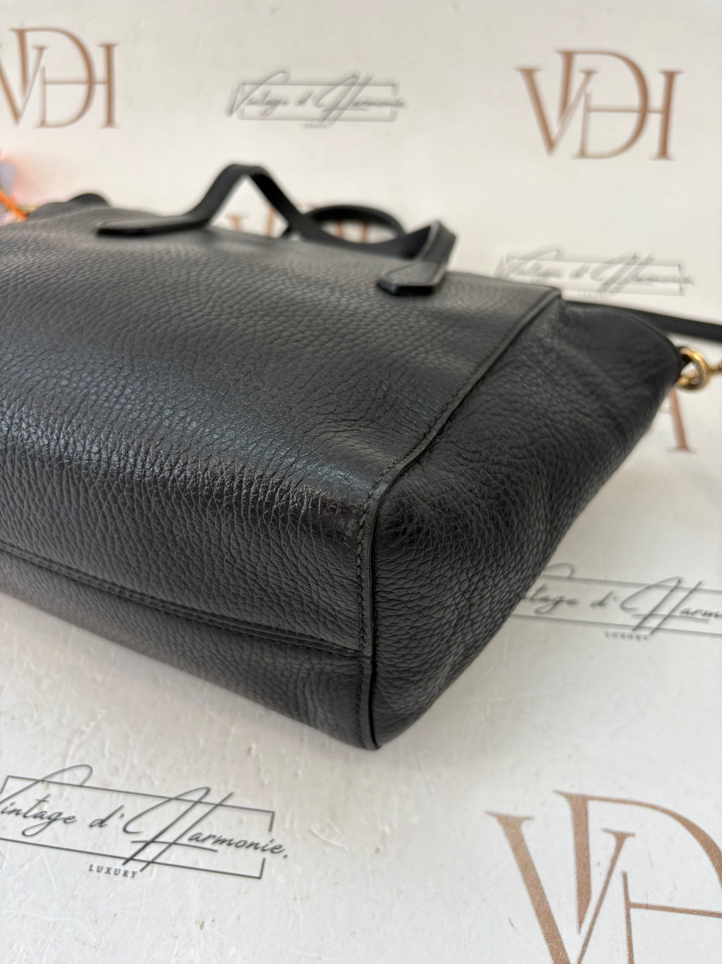 201588 - Gucci Black