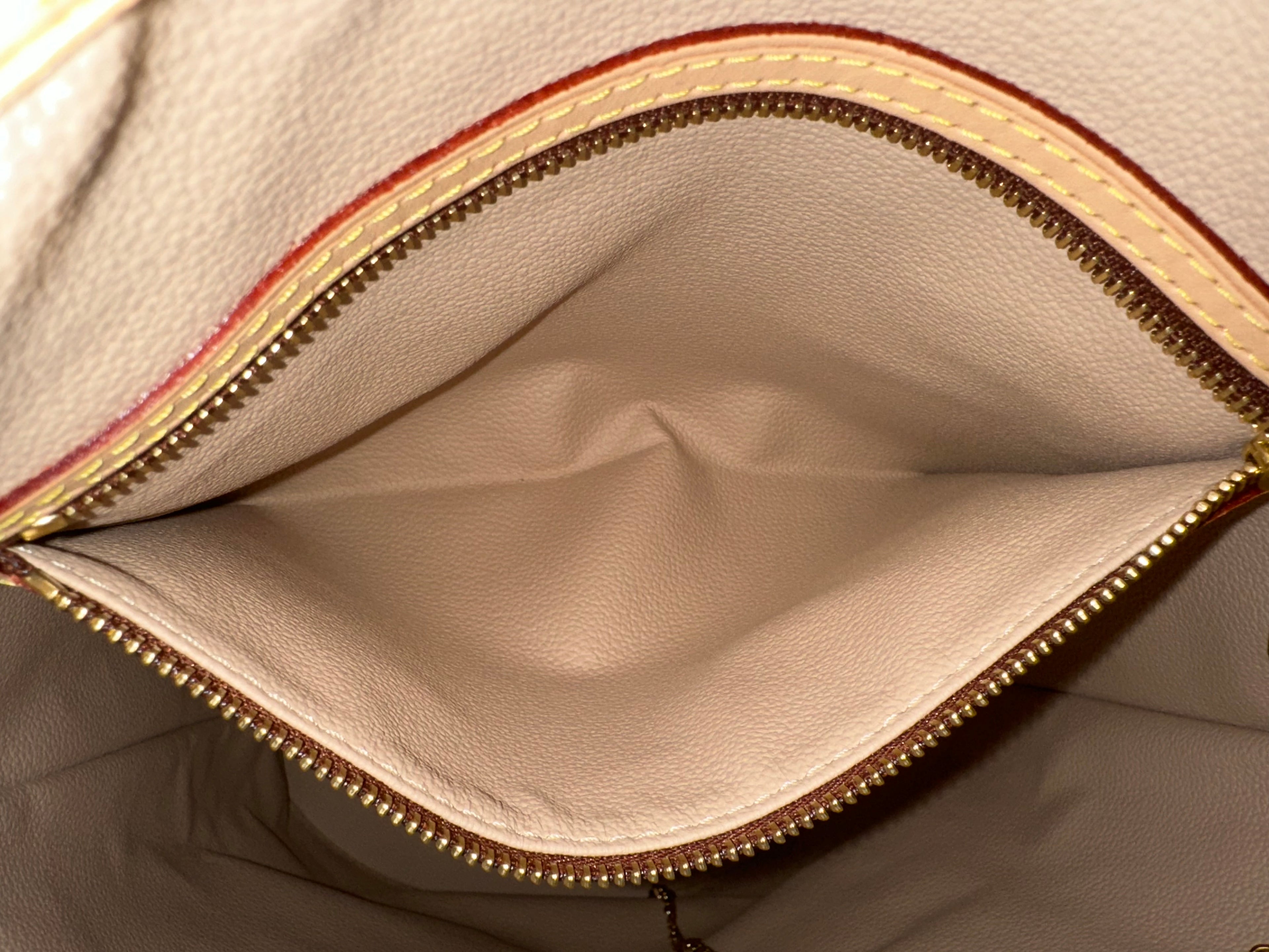 Louis Vuitton Bucket GM