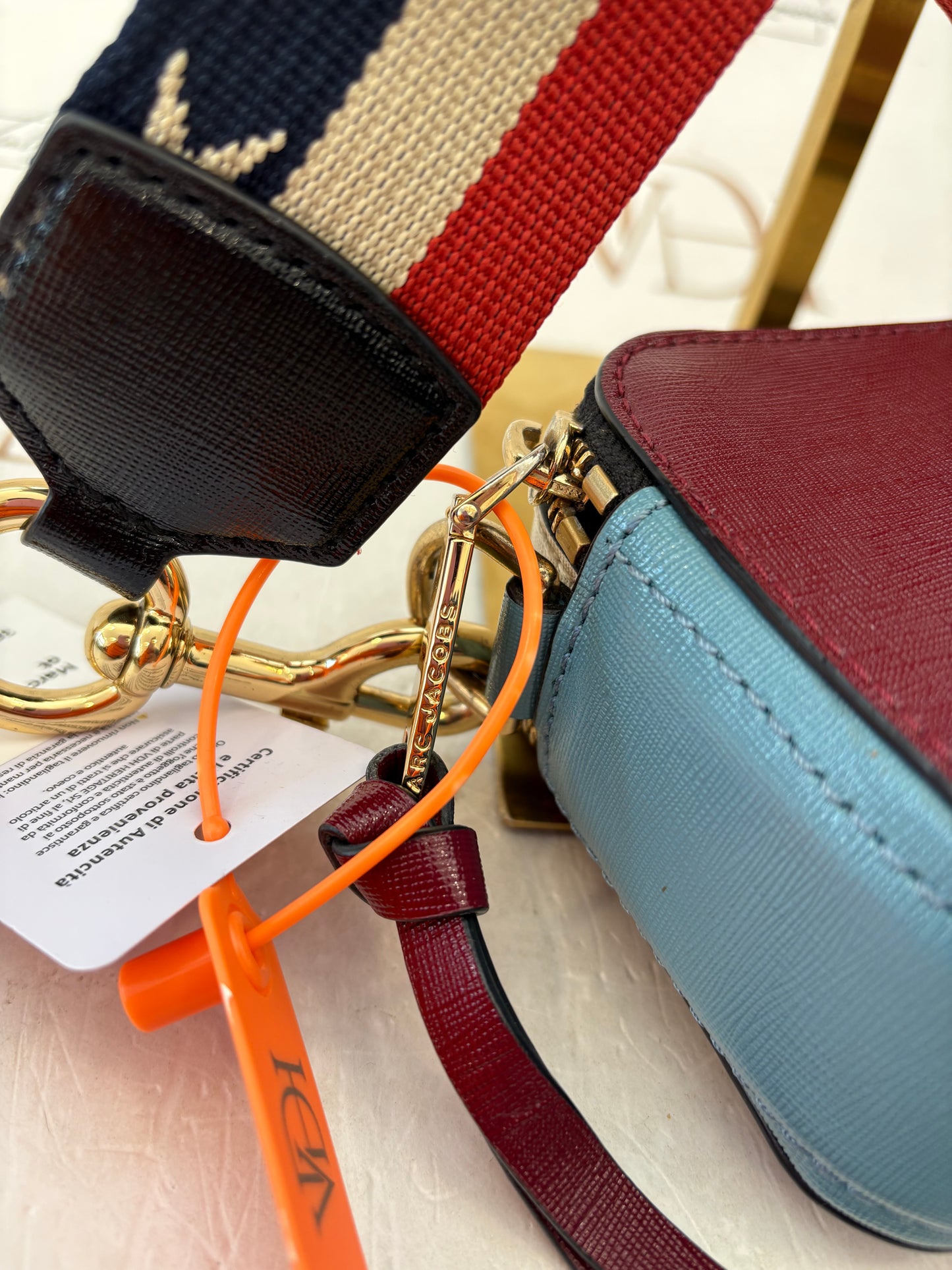 382203 - Marc Jacobs Snapshot