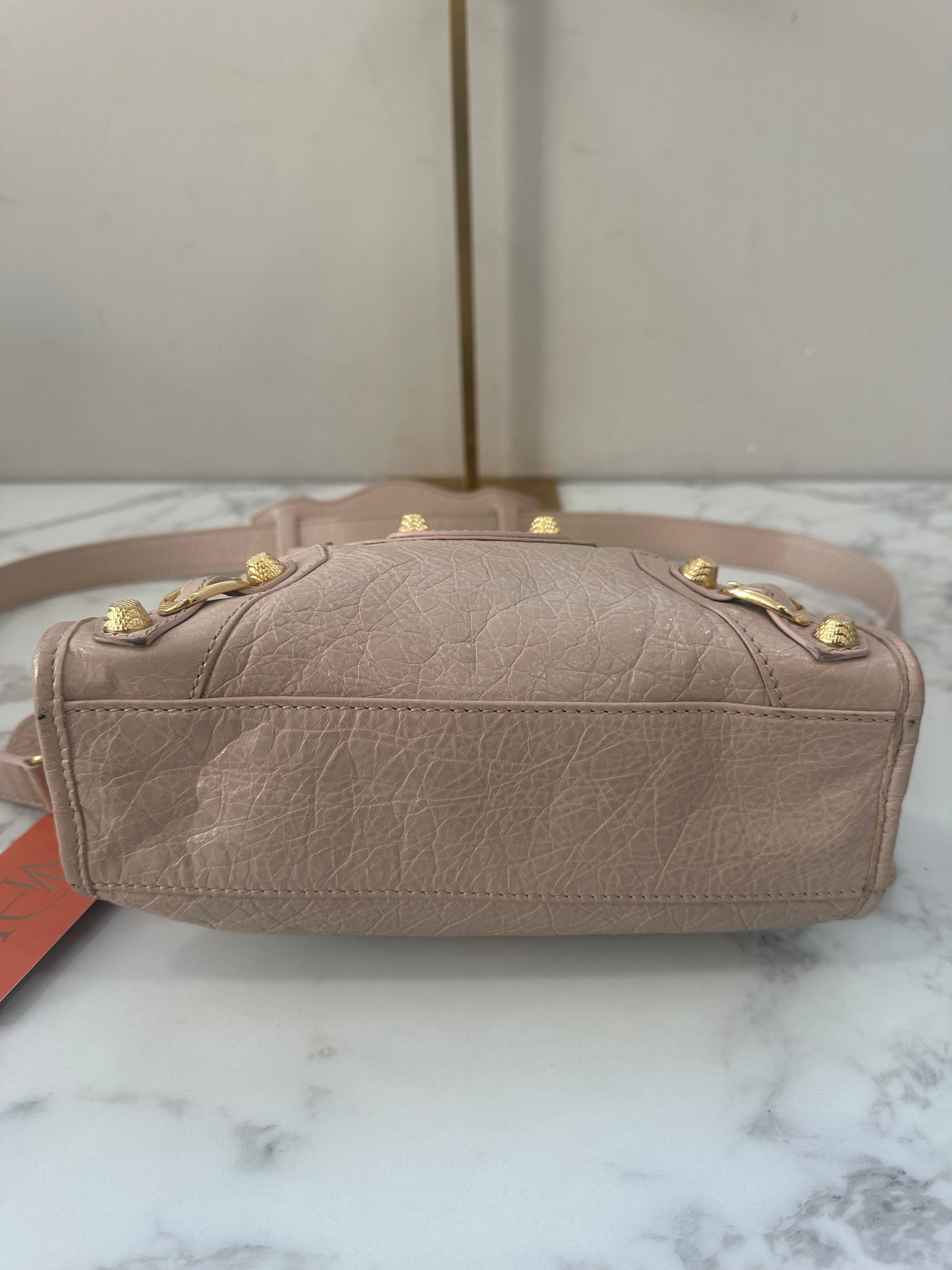 Balenciaga Giant City