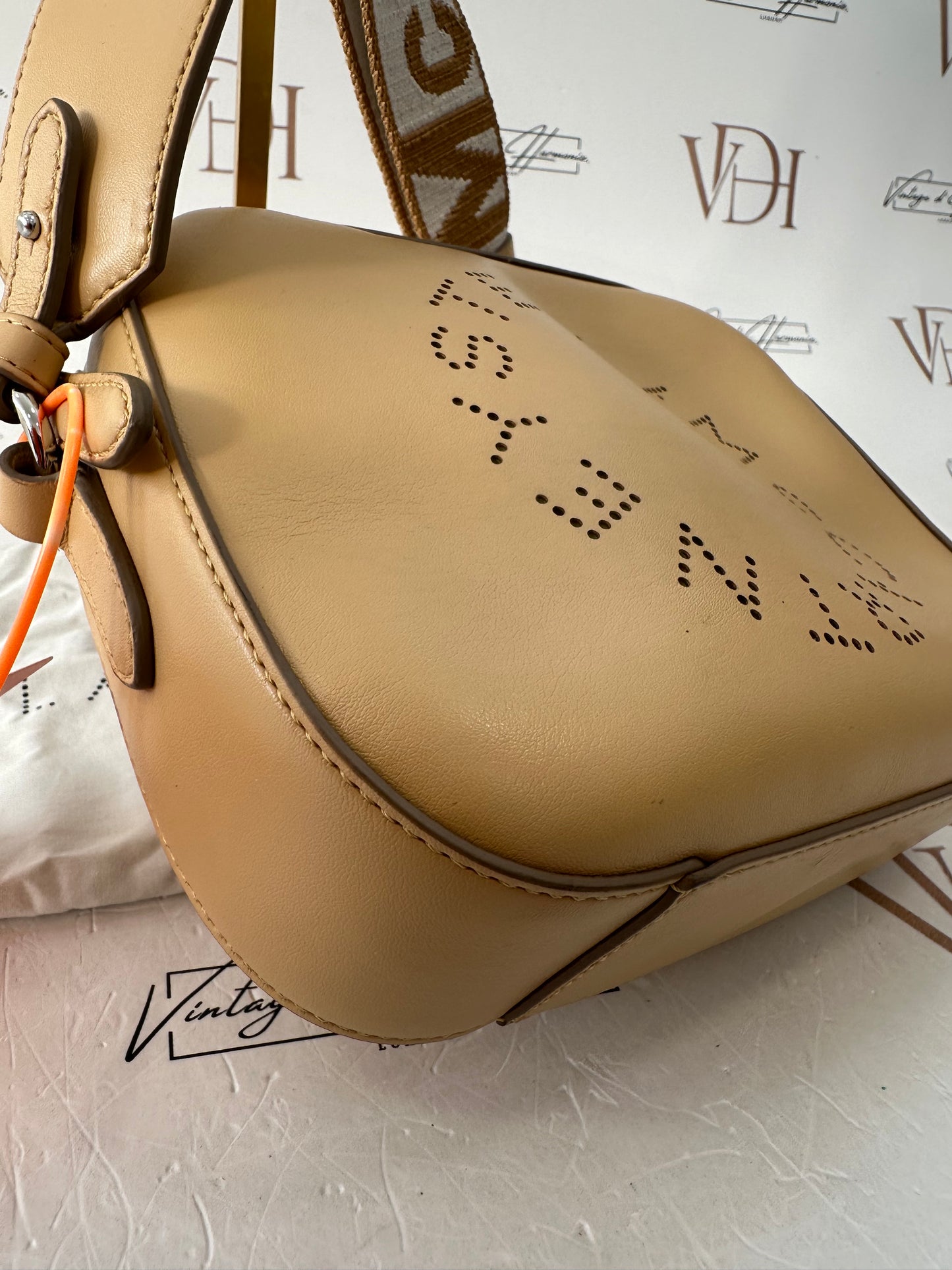 382372 - Stella McCartney