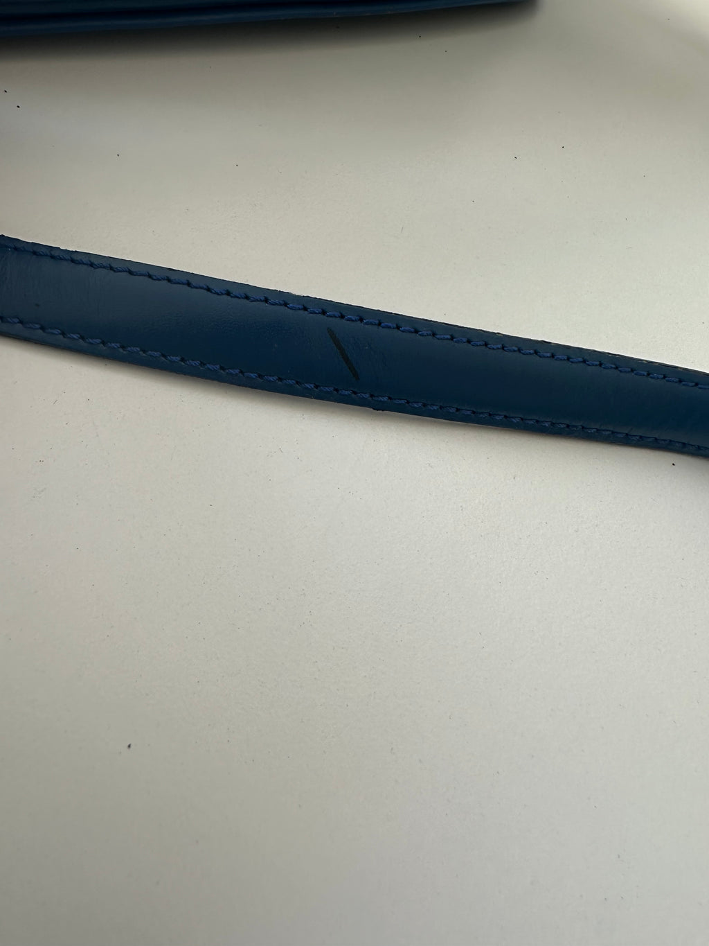 Louis Vuitton Jeune Fille