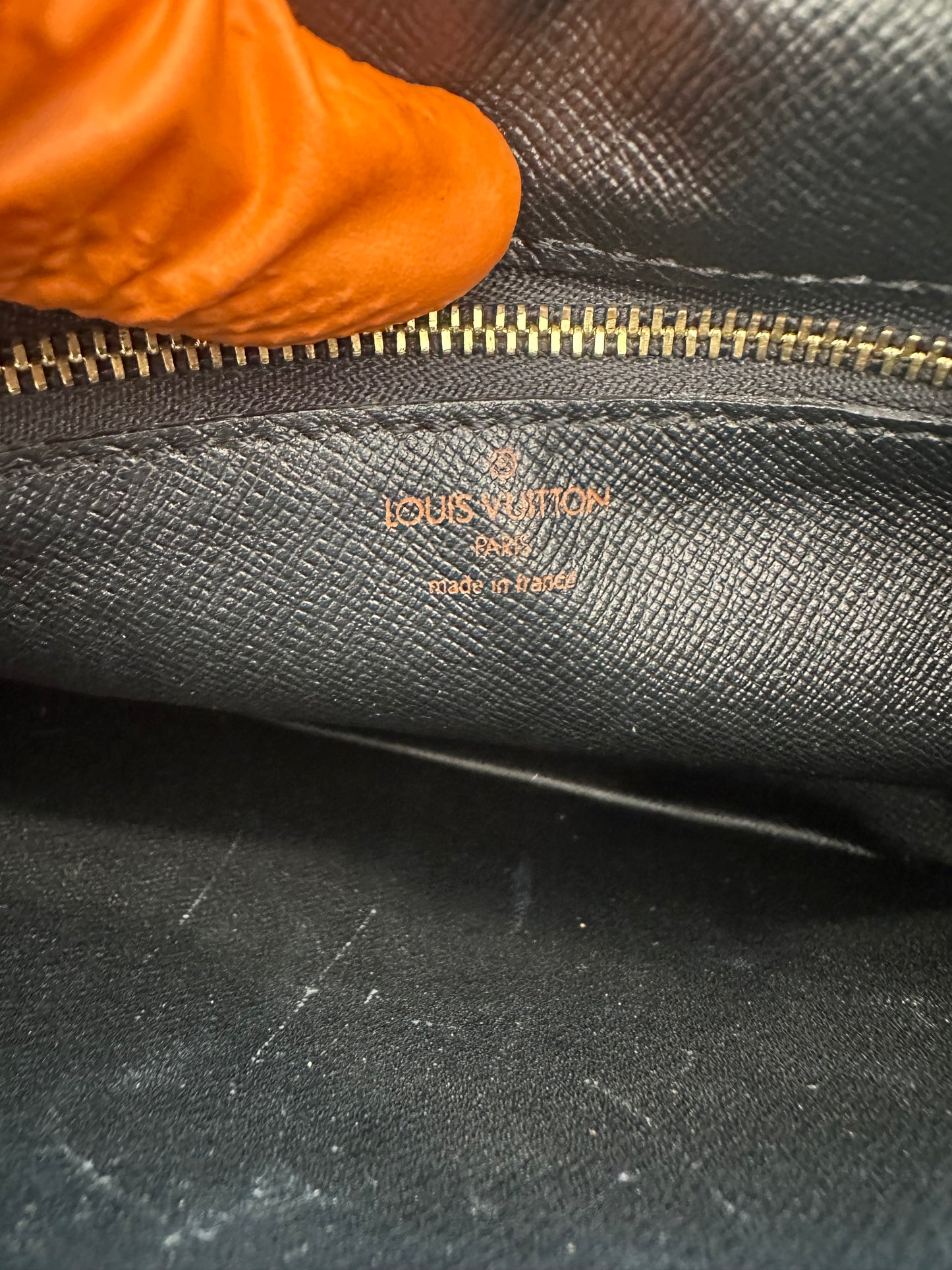 016877 - Louis Vuitton Trocadero 23