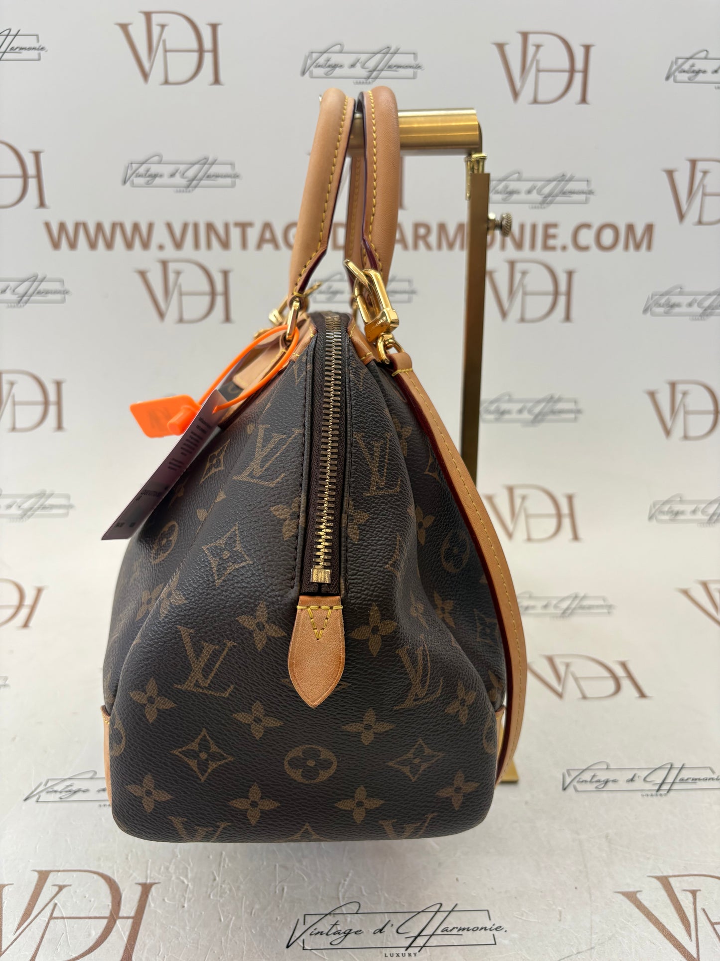 384180 - Louis Vuitton Segur