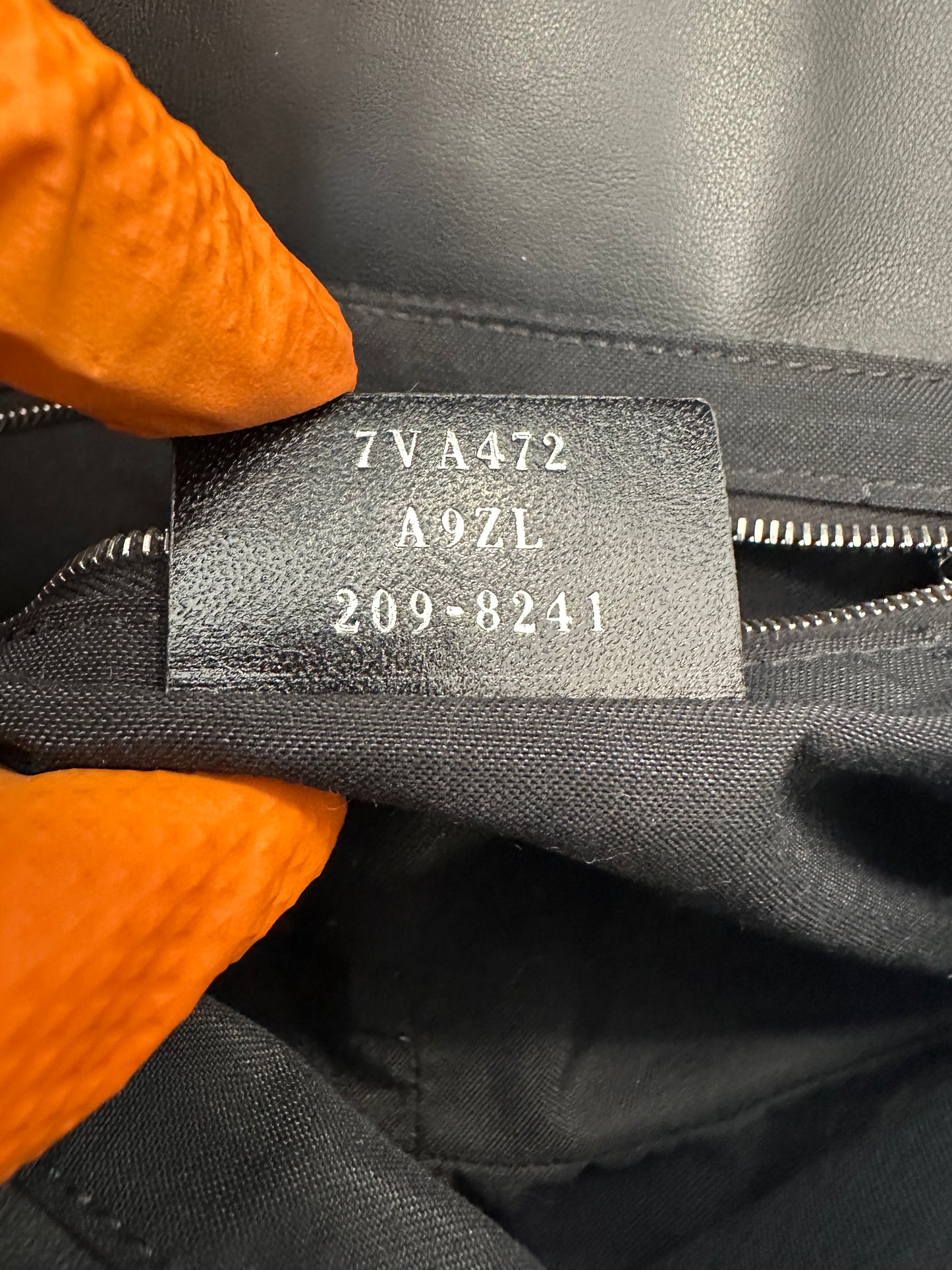 382668 - Fendi Baguette