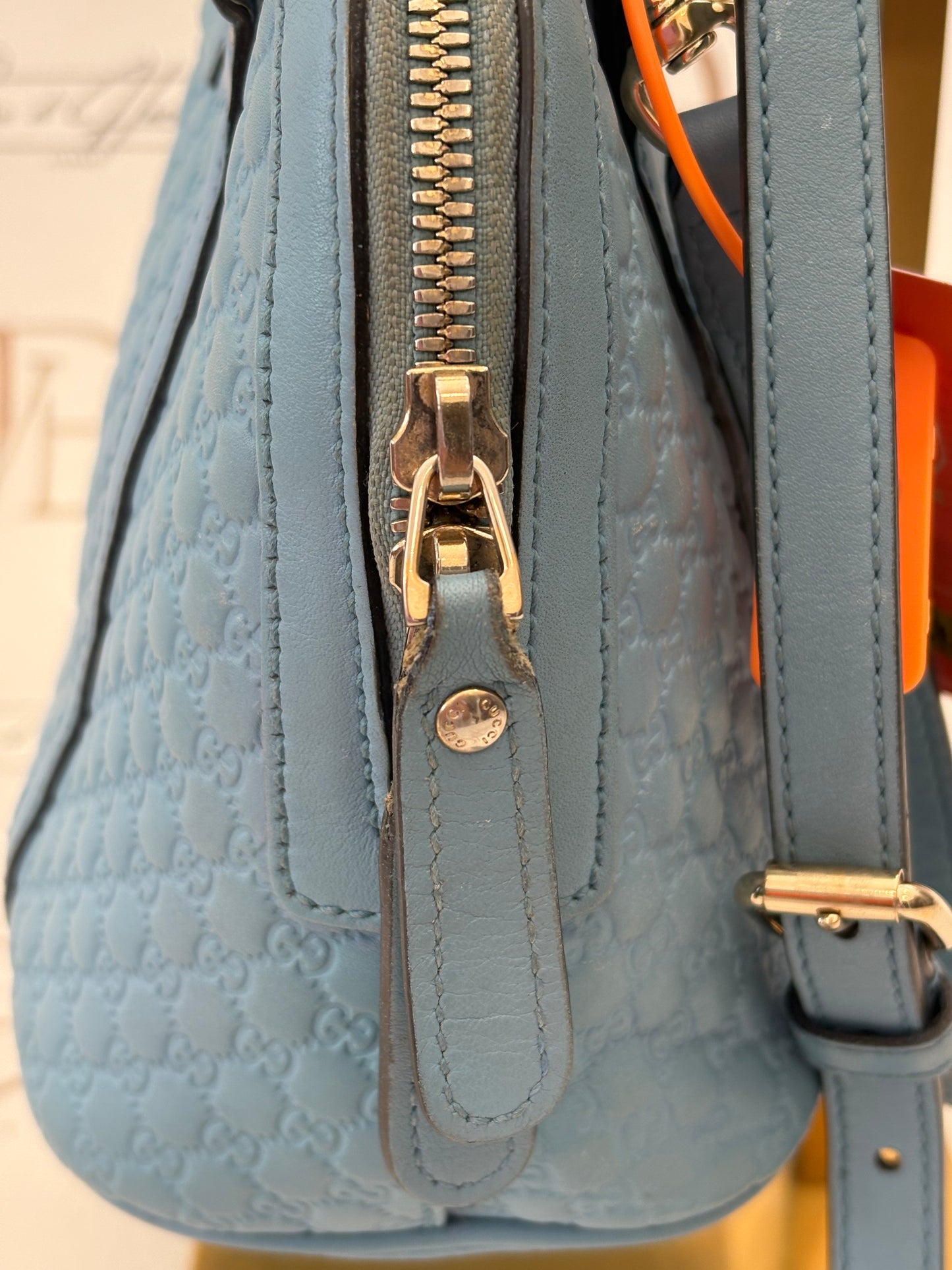384268 - Gucci