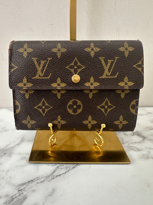 Louis Vuitton Sarah Wallet
