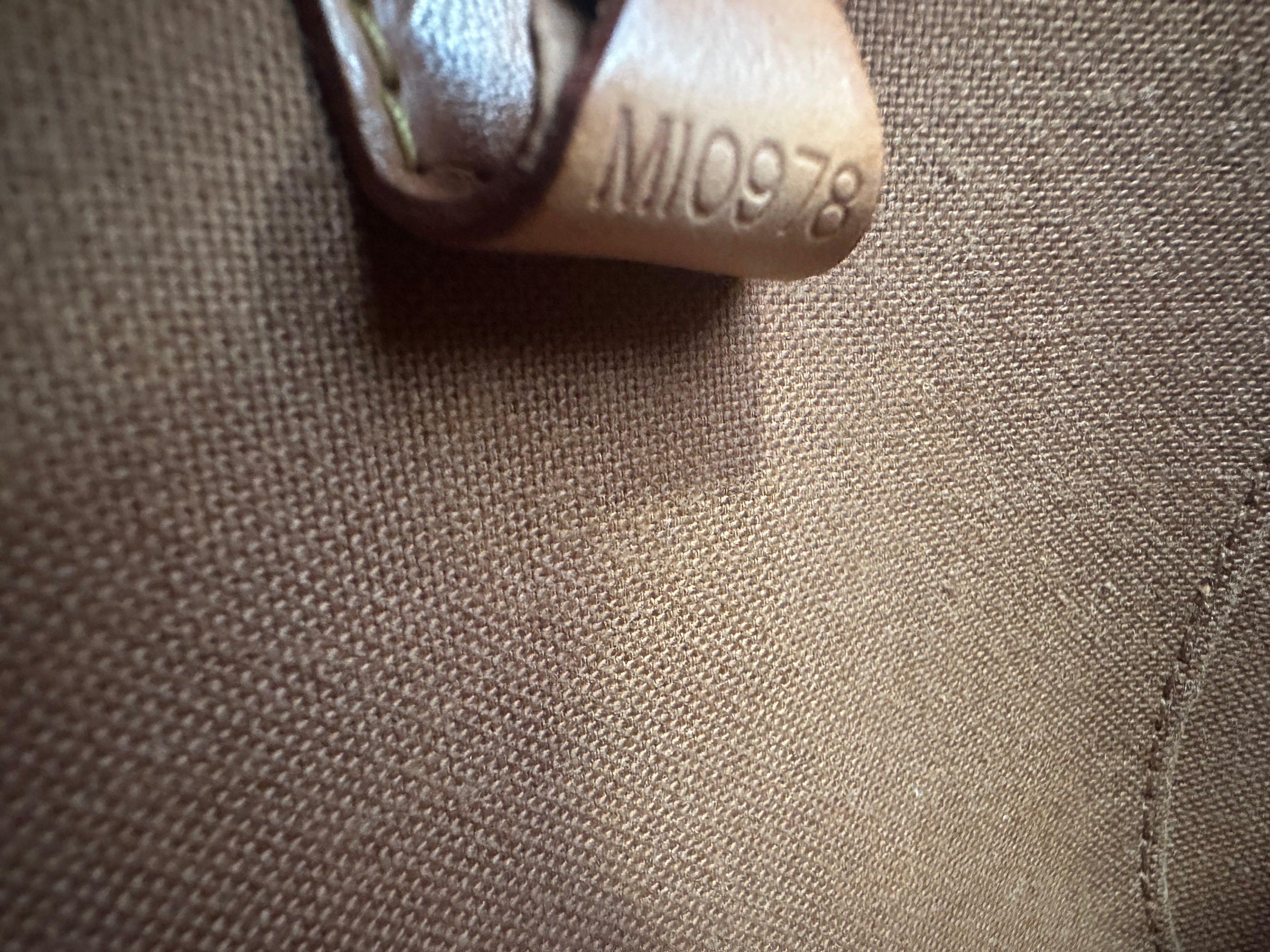 Louis Vuitton Ellipse