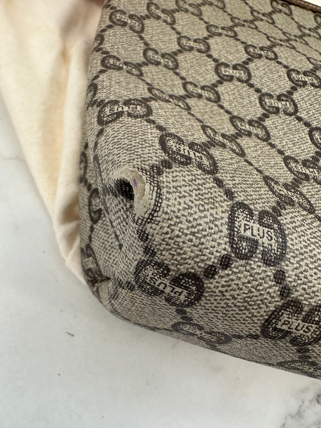 Gucci Pochette GG Plus