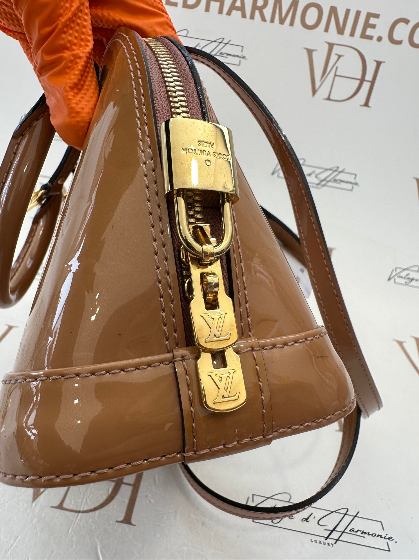 382897 - Louis Vuitton Alma BB Brown