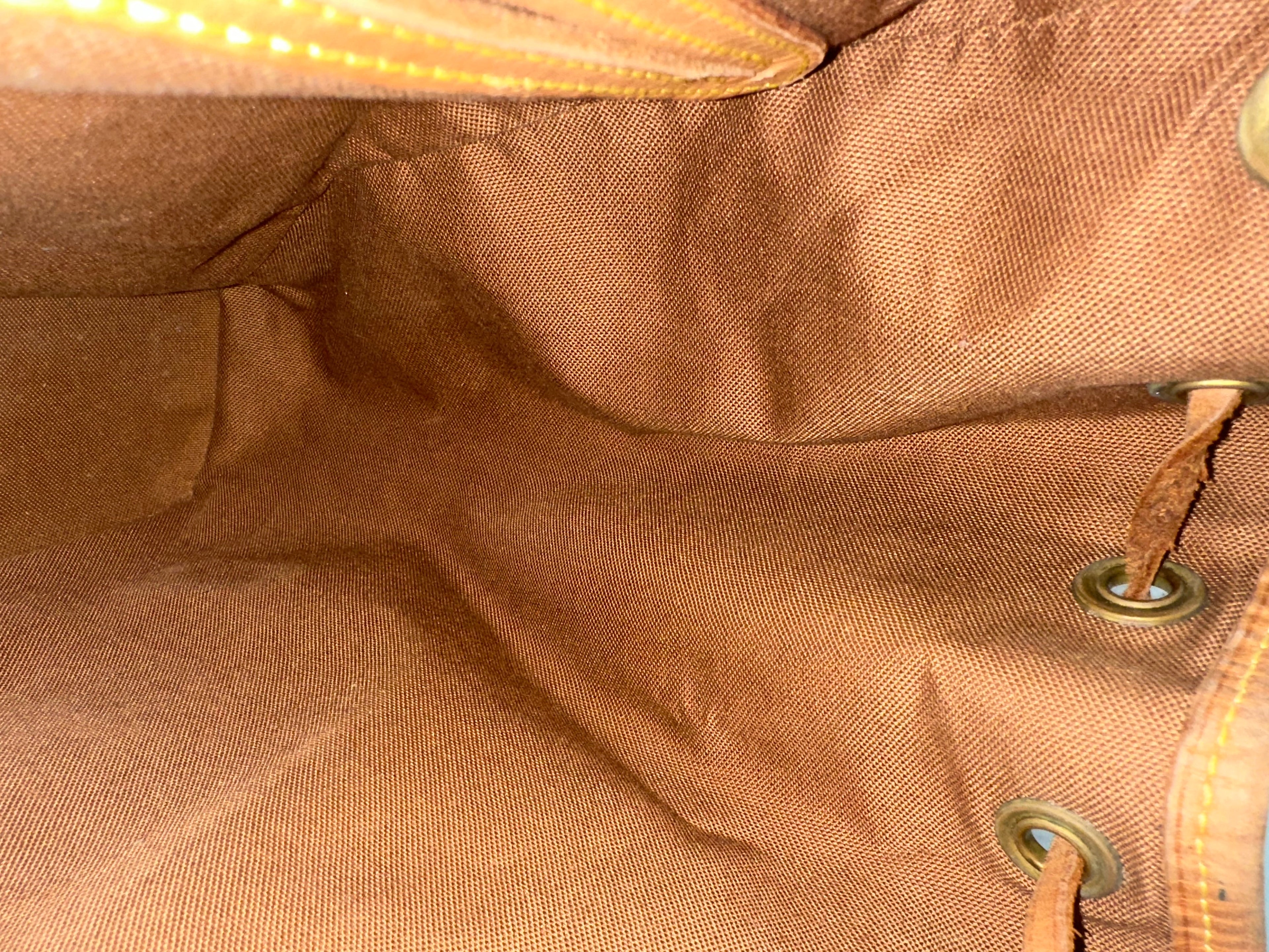 Louis Vuitton Montsouris MM