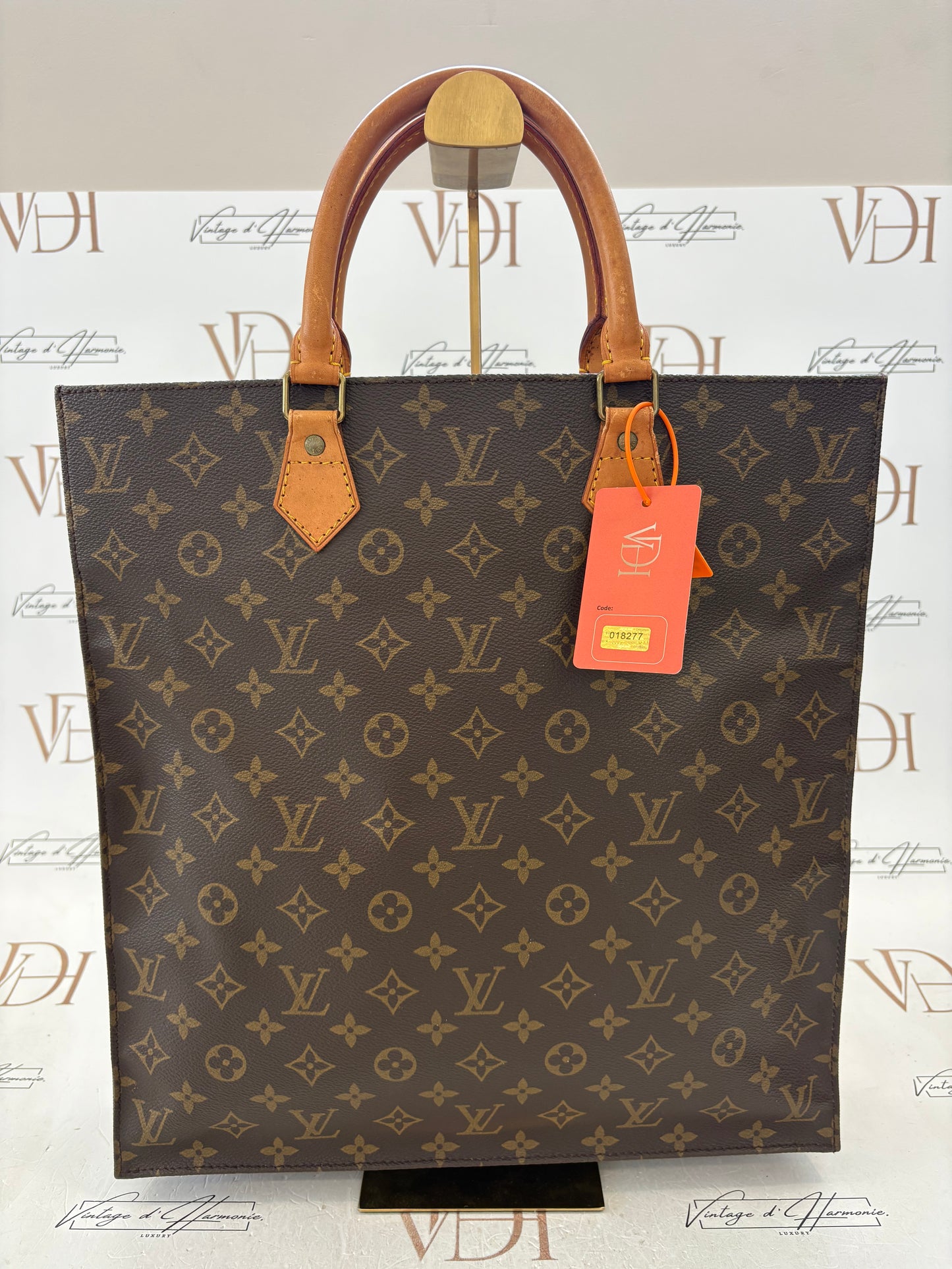018277 - Louis Vuitton Sac Plat