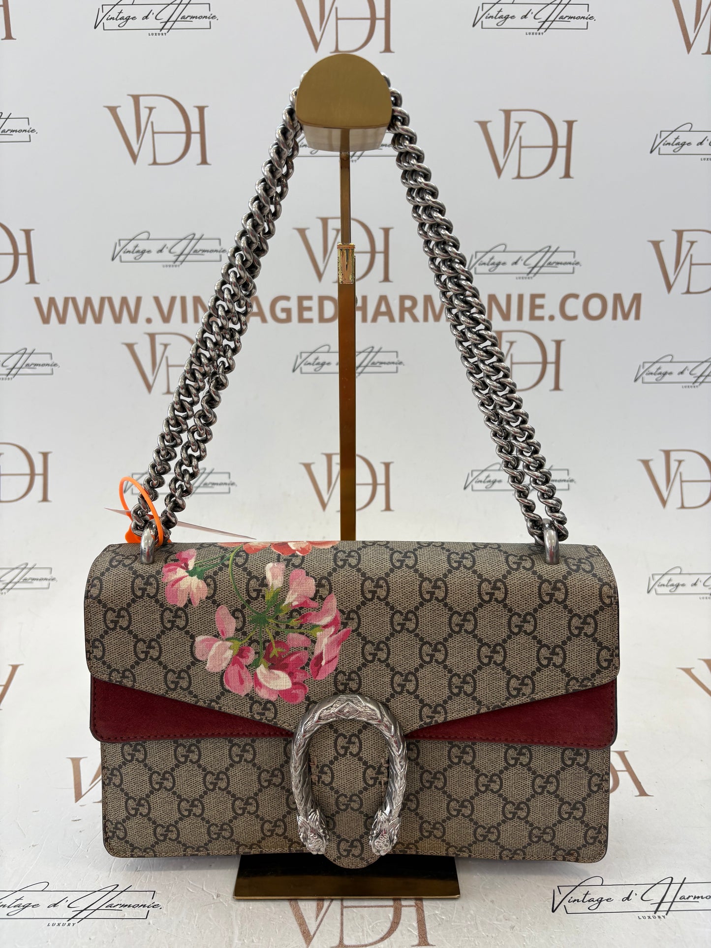 201386 - Gucci Dionysus