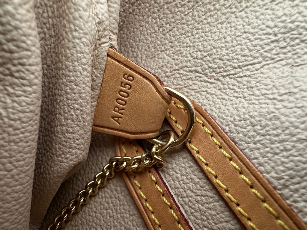 Louis Vuitton Bucket GM