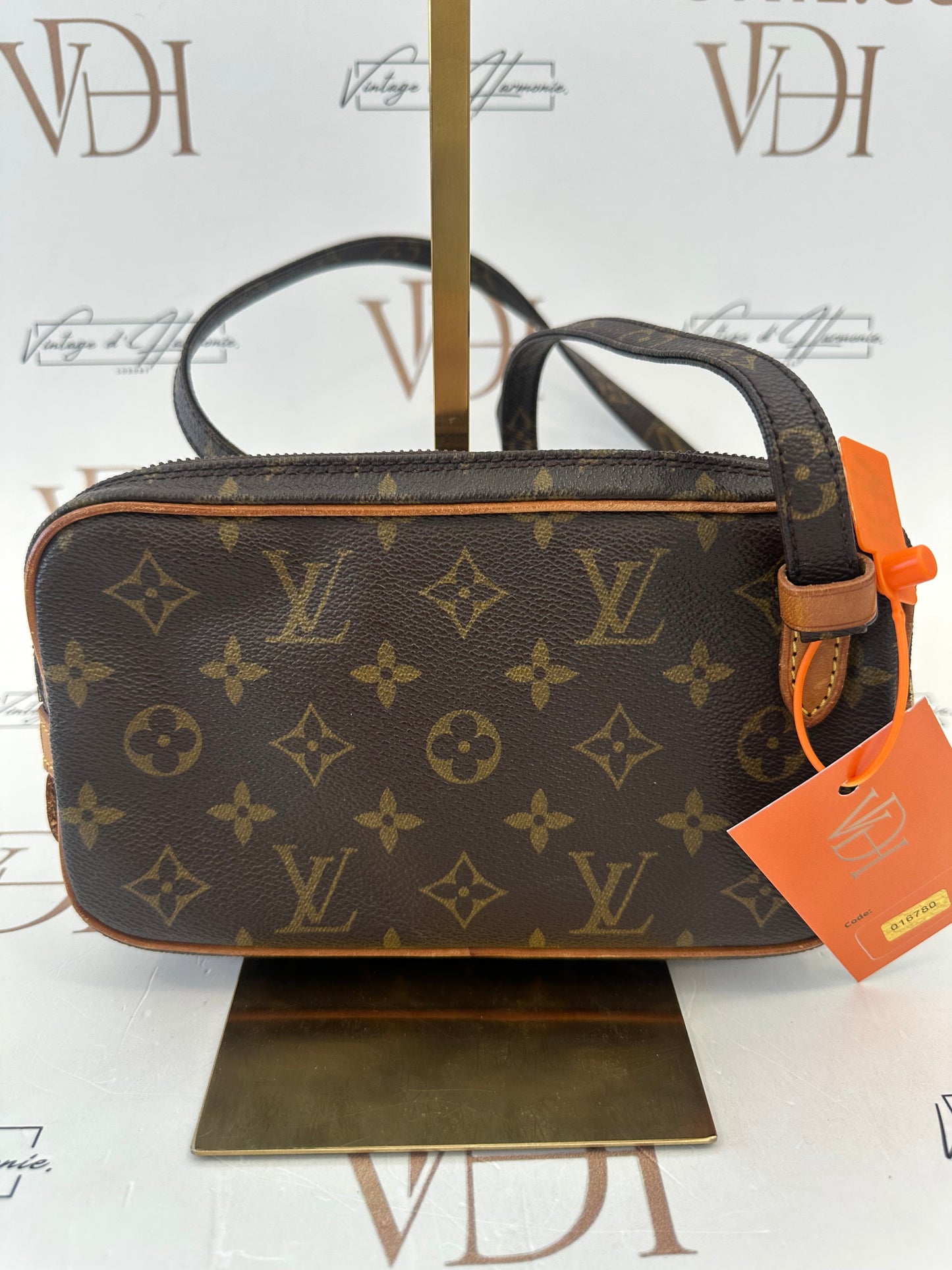 016780 - Louis Vuitton Marly