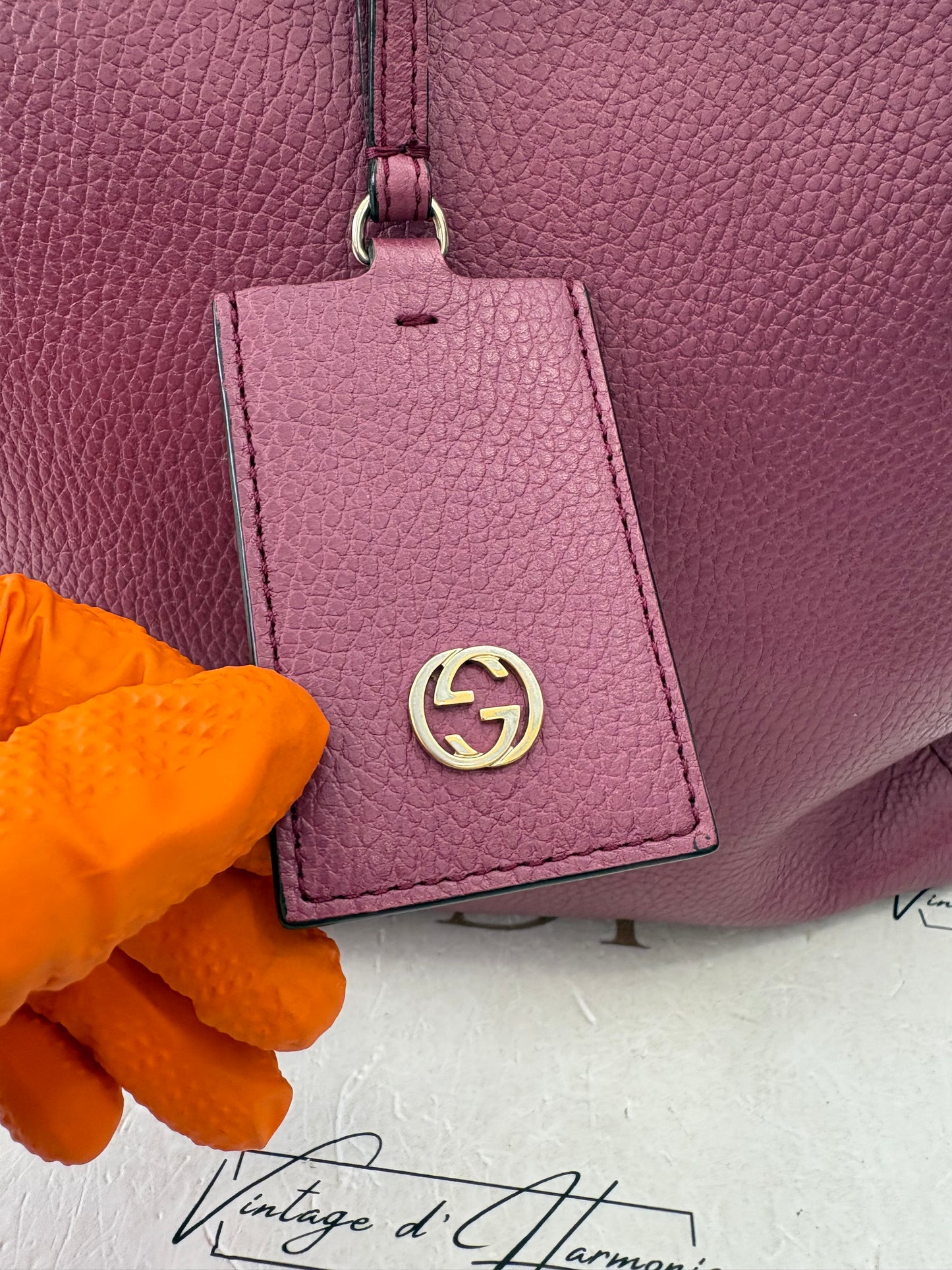 383625 - Gucci Swing