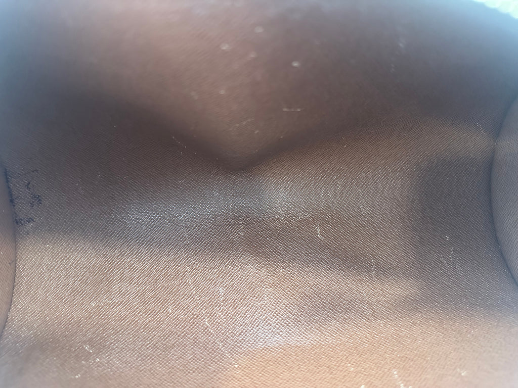 Louis Vuitton Papillon 26