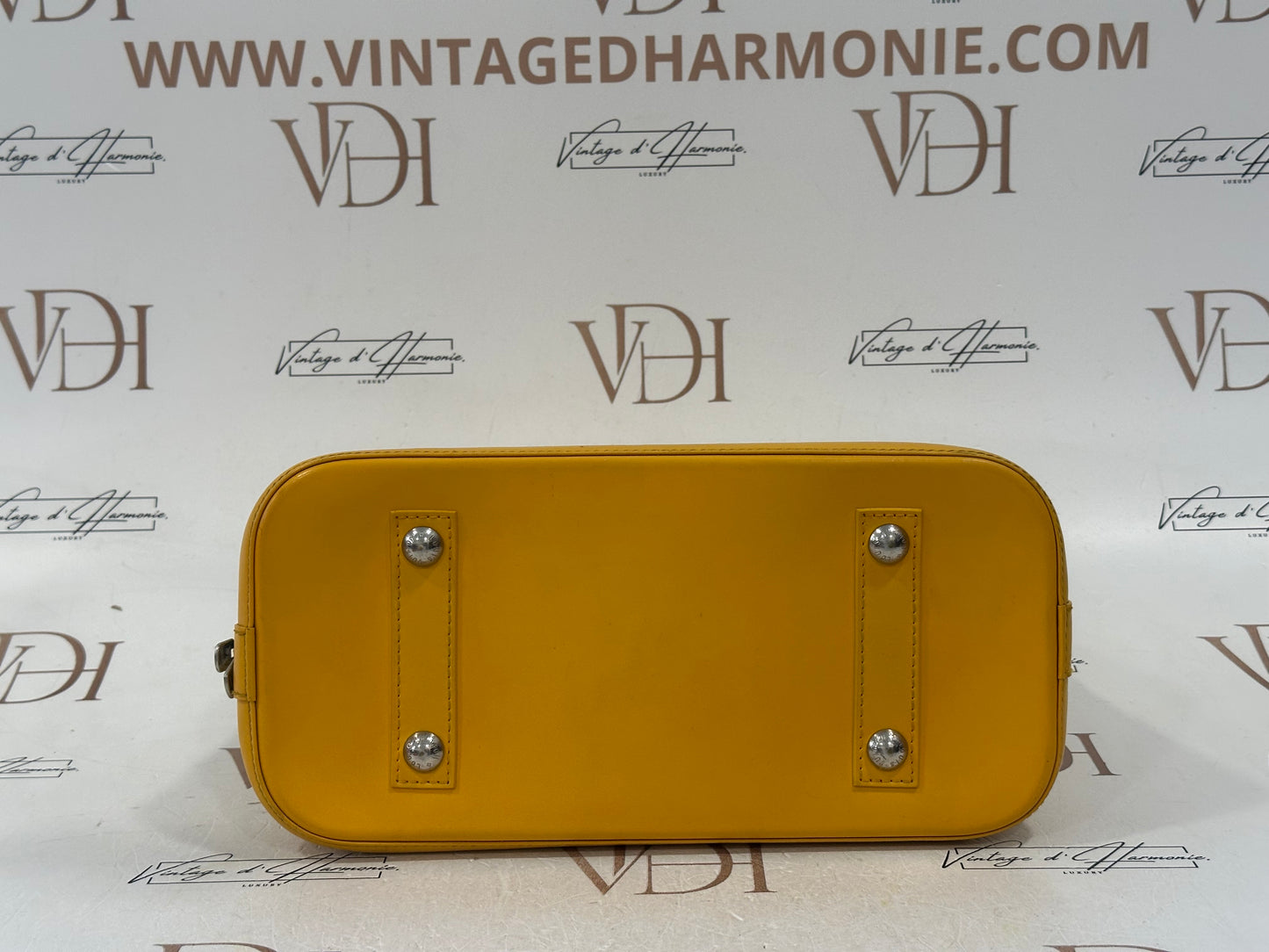 200882 - Louis Vuitton Alma Epi Yellow