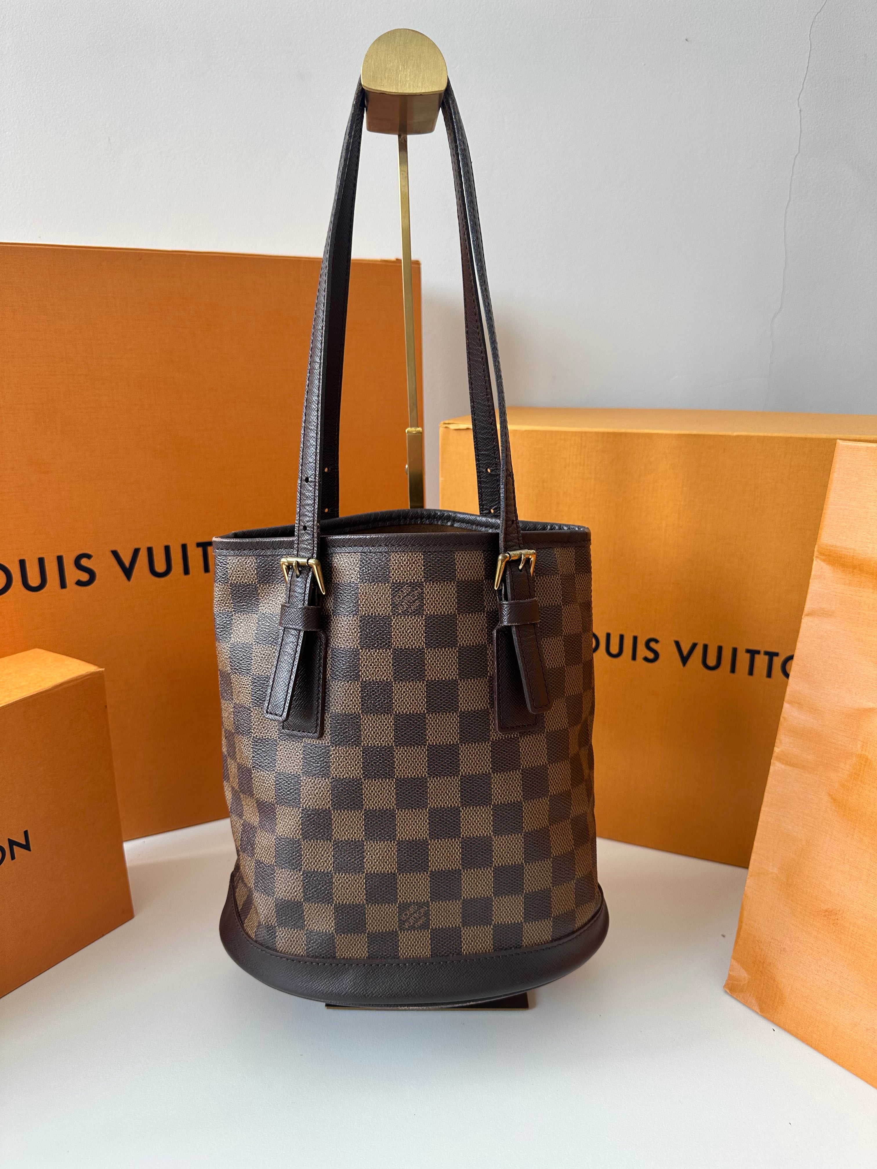 Louis Vuitton Marais