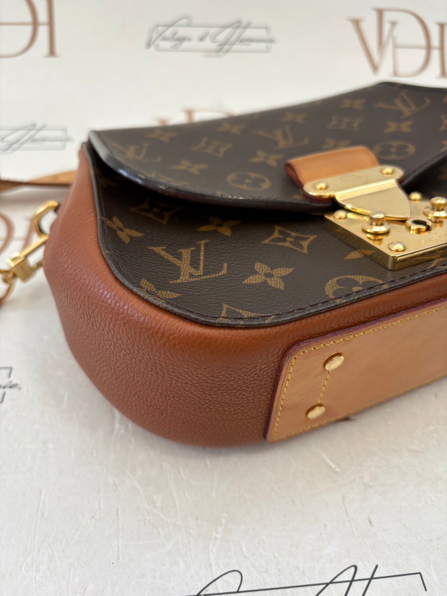 383507 - Louis Vuitton Eden