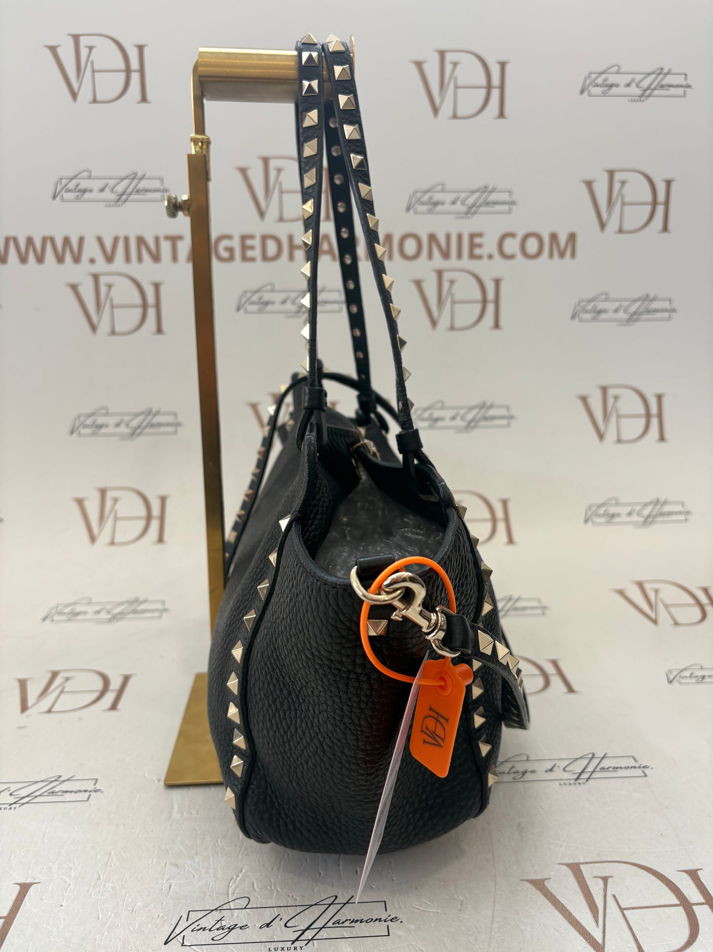 384159 - Valentino Rockstud