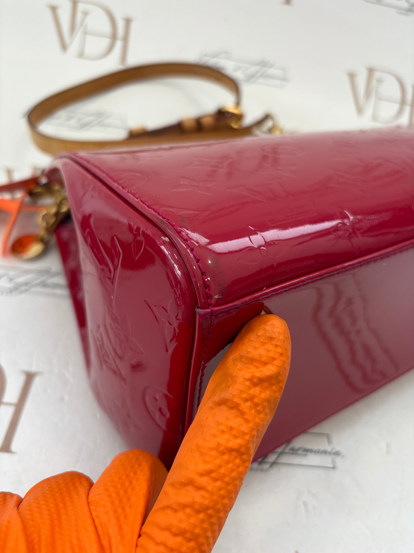 382700 - Louis Vuitton Brea