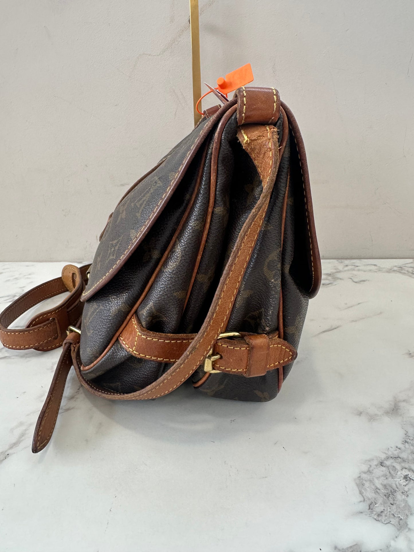 Louis Vuitton Saumur 30
