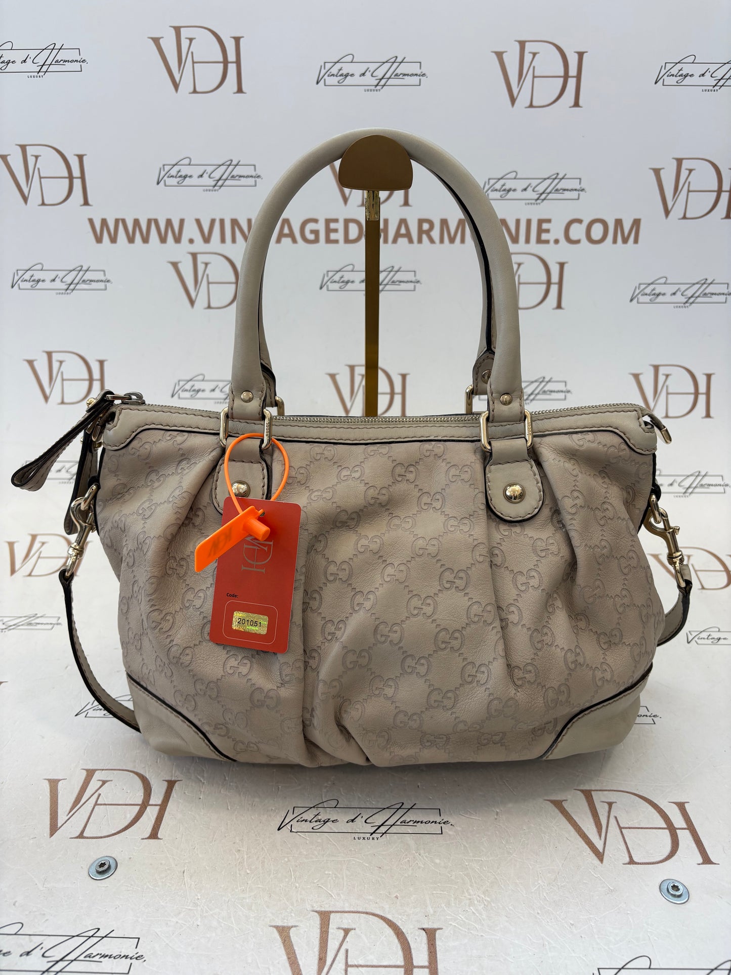 201051 - Gucci Sukey