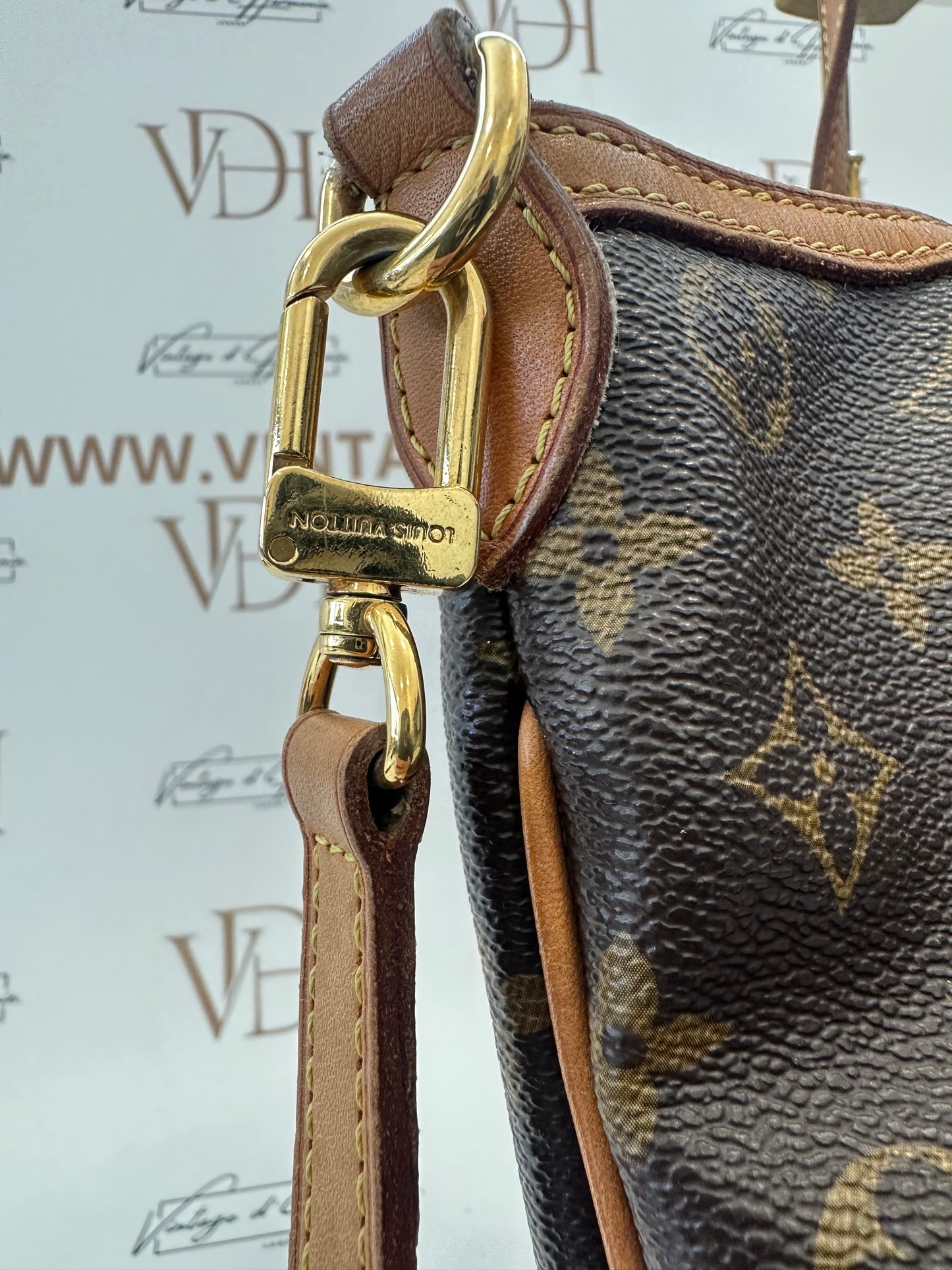 382573 - Louis Vuitton Palermo