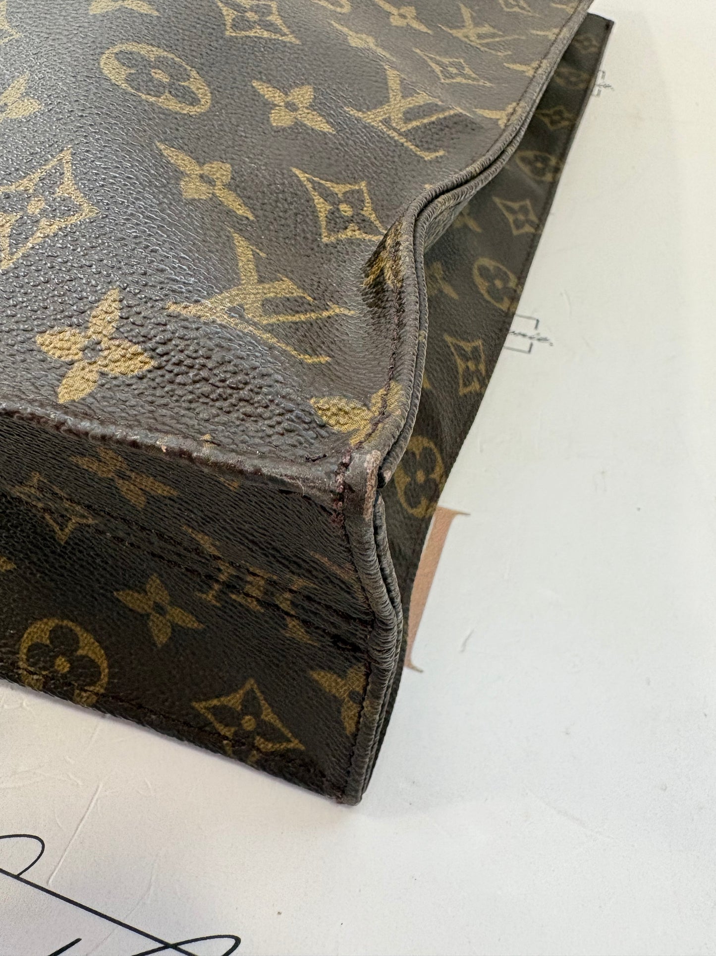 016918 - Louis Vuitton Sac Plat
